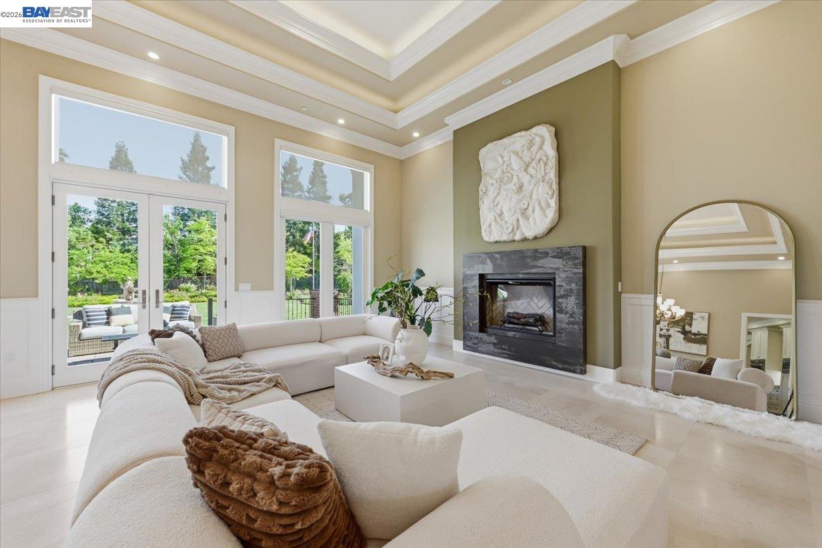 Detail Gallery Image 9 of 61 For 8509 Lupine Ct, Pleasanton,  CA 94588 - 5 Beds | 5/1 Baths