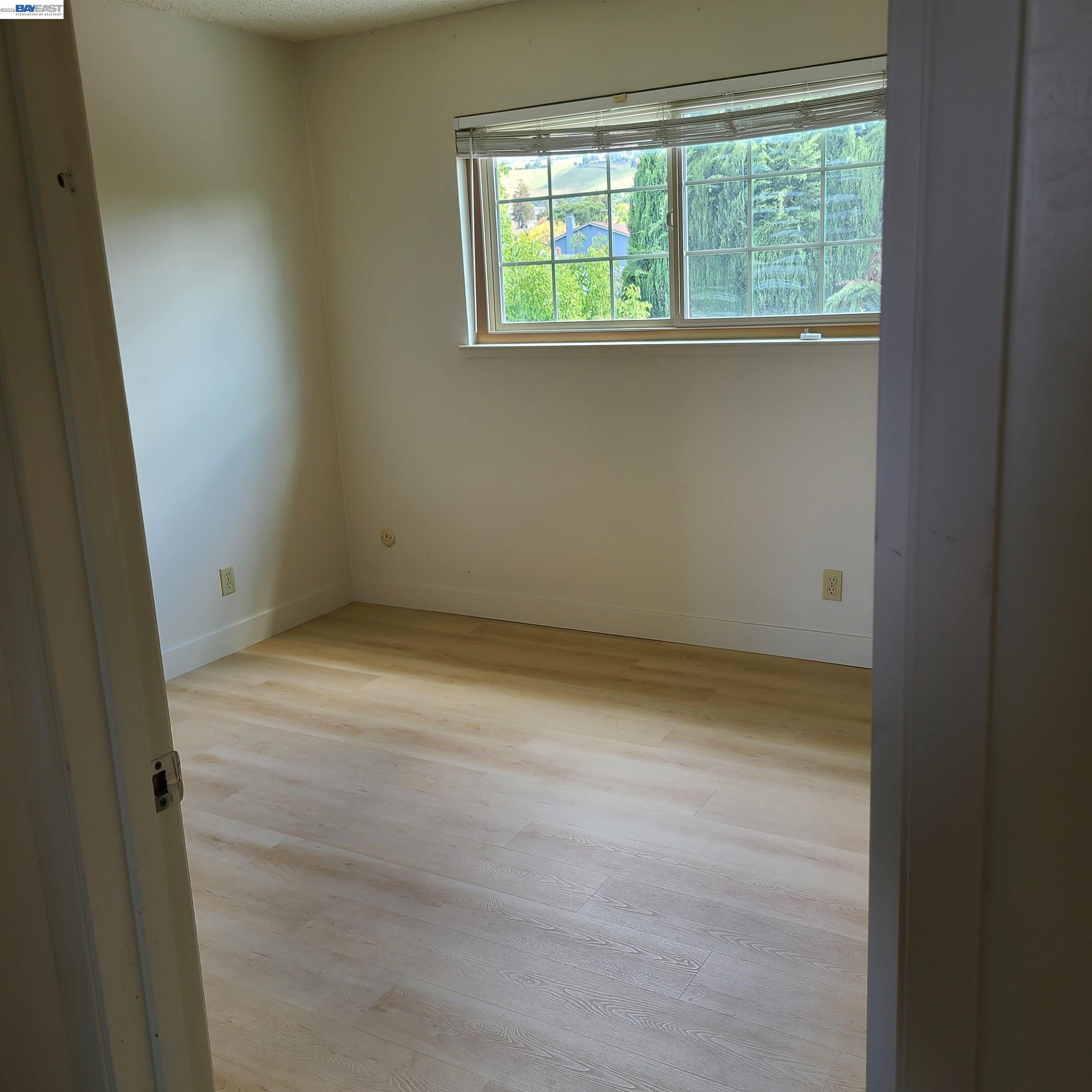 Detail Gallery Image 23 of 40 For Flint Avenue, San Jose,  CA 95148-2118 - 4 Beds | 3 Baths