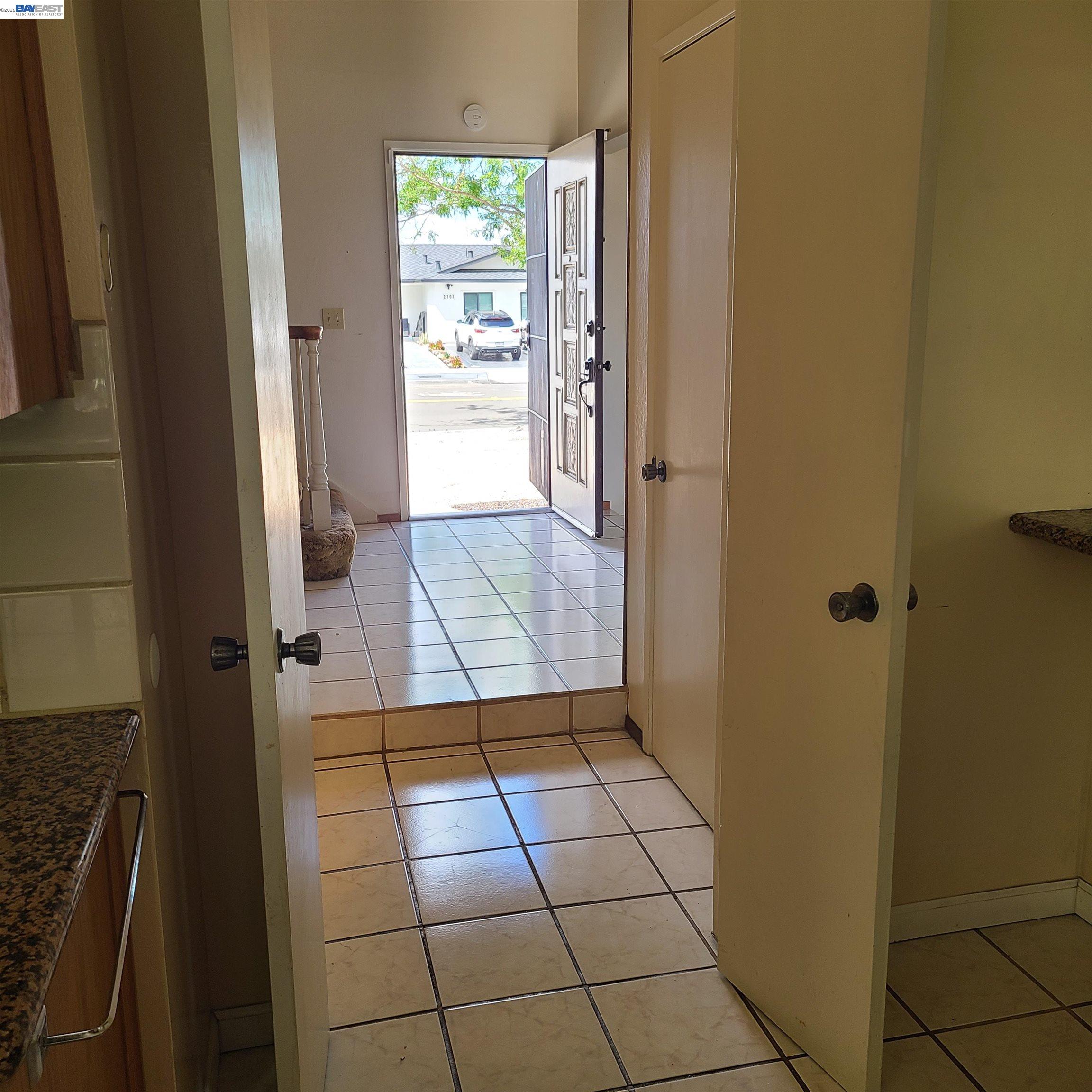 Detail Gallery Image 6 of 40 For Flint Avenue, San Jose,  CA 95148-2118 - 4 Beds | 3 Baths