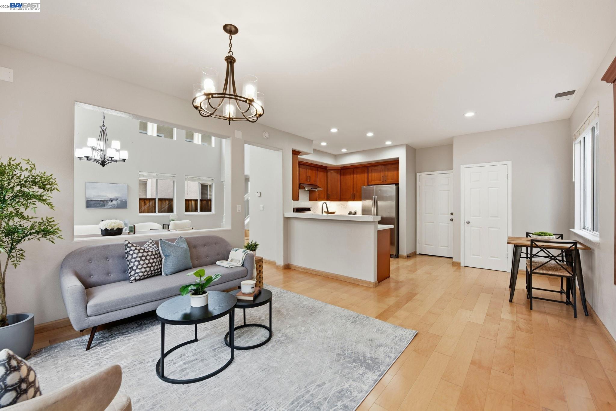 Detail Gallery Image 14 of 55 For 15518 Harbor Way, San Leandro,  CA 94579 - 5 Beds | 3 Baths