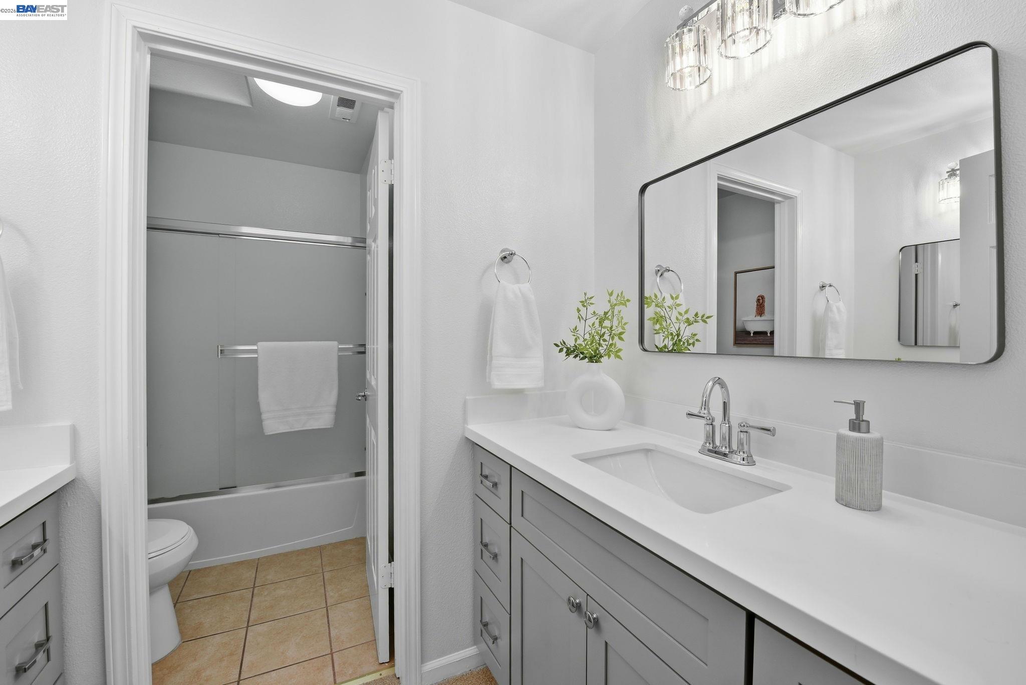 Detail Gallery Image 34 of 55 For 15518 Harbor Way, San Leandro,  CA 94579 - 5 Beds | 3 Baths