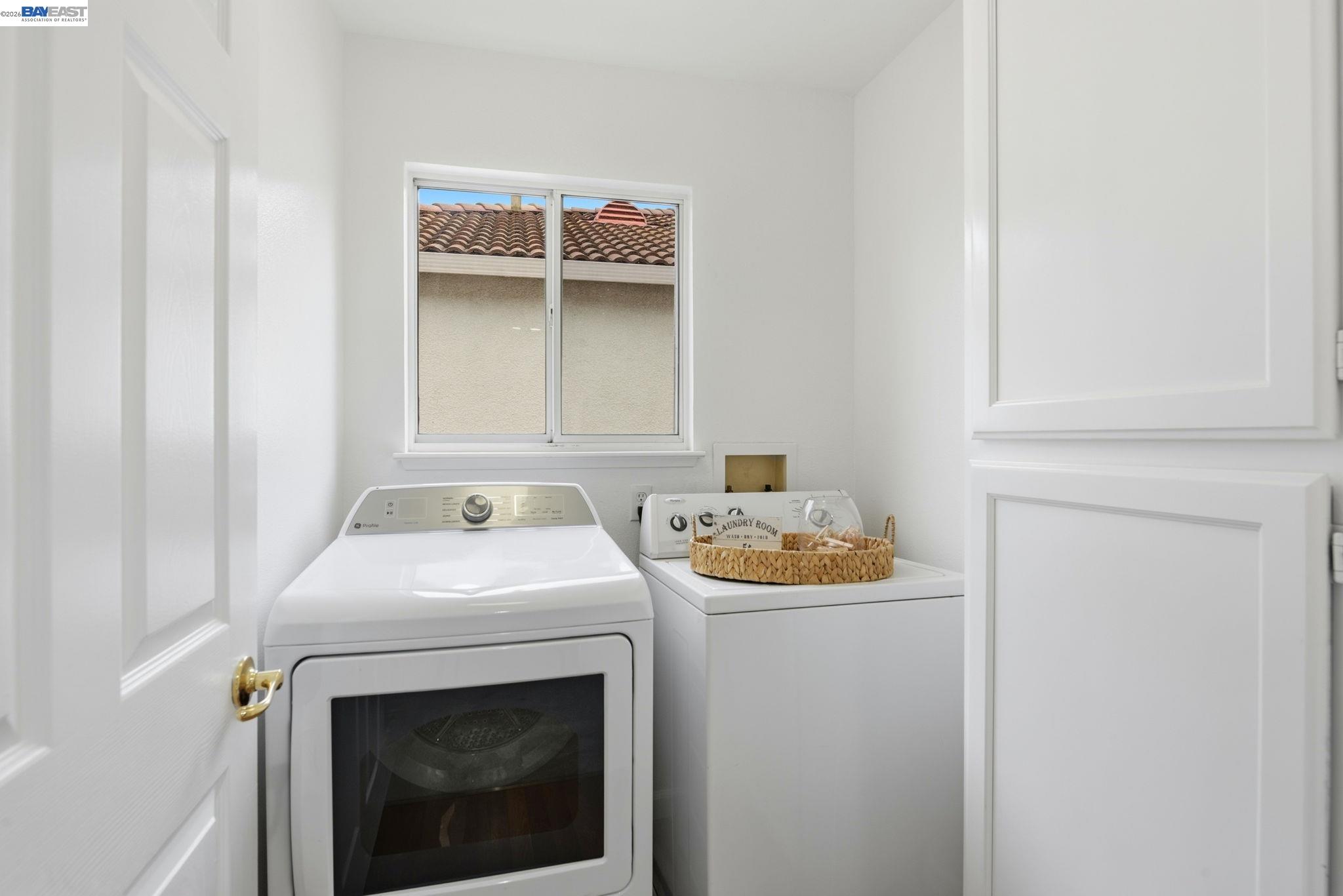 Detail Gallery Image 36 of 55 For 15518 Harbor Way, San Leandro,  CA 94579 - 5 Beds | 3 Baths