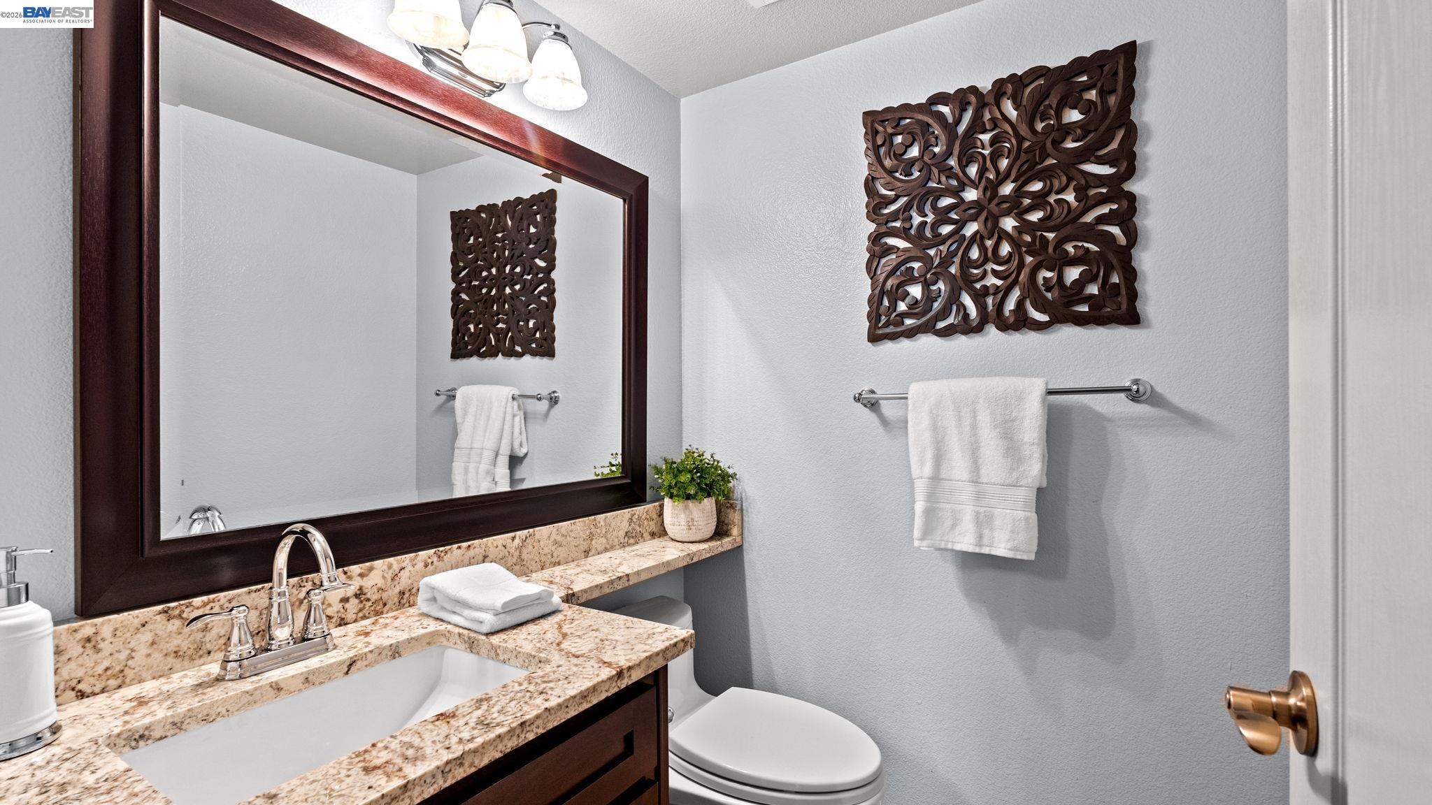 Detail Gallery Image 15 of 31 For 1045 Hollice Ln, Livermore,  CA 94550 - 4 Beds | 2/1 Baths