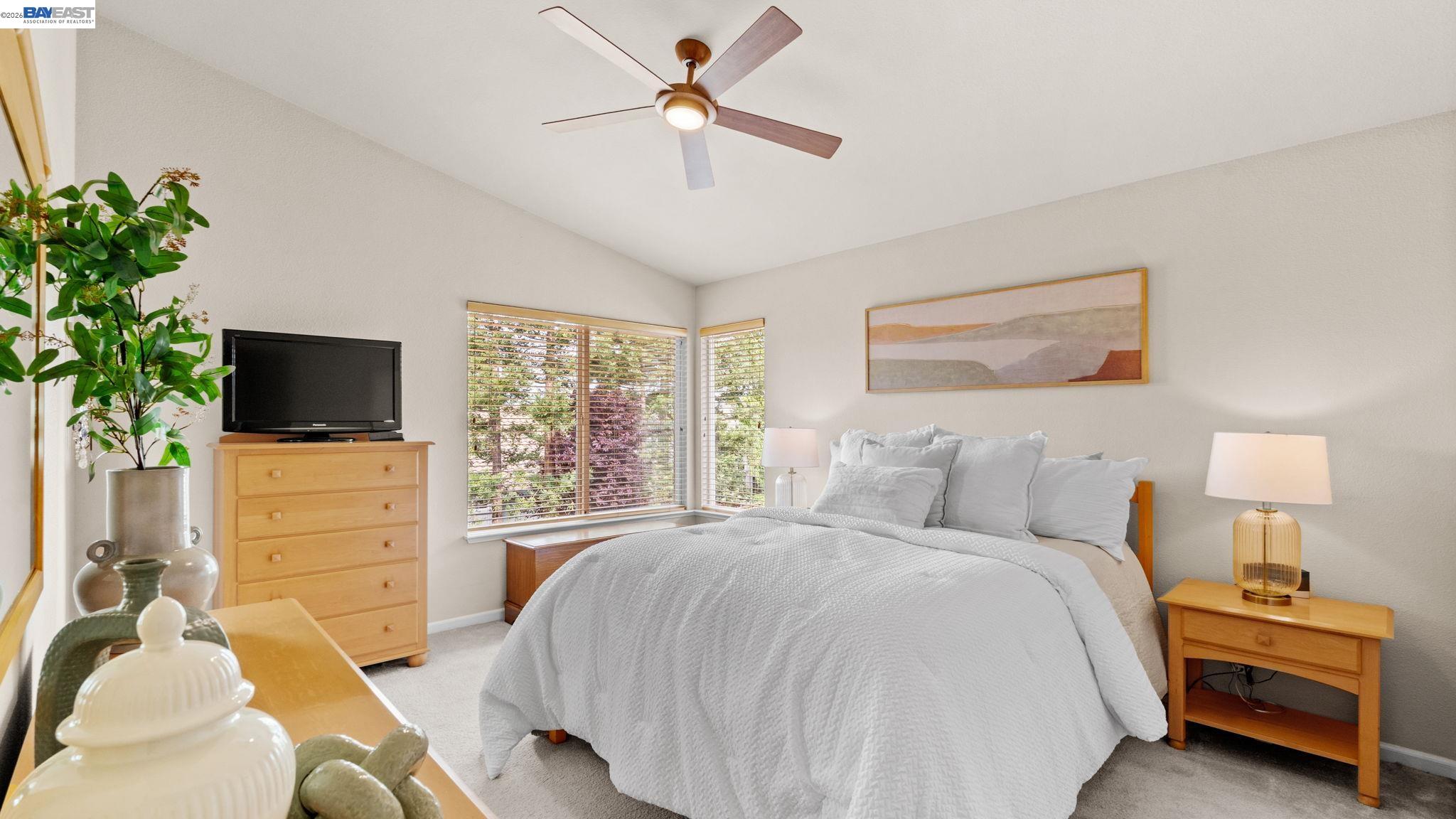 Detail Gallery Image 17 of 31 For 1045 Hollice Ln, Livermore,  CA 94550 - 4 Beds | 2/1 Baths