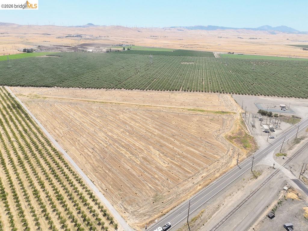 Front Image Thumbnail for EB41130936