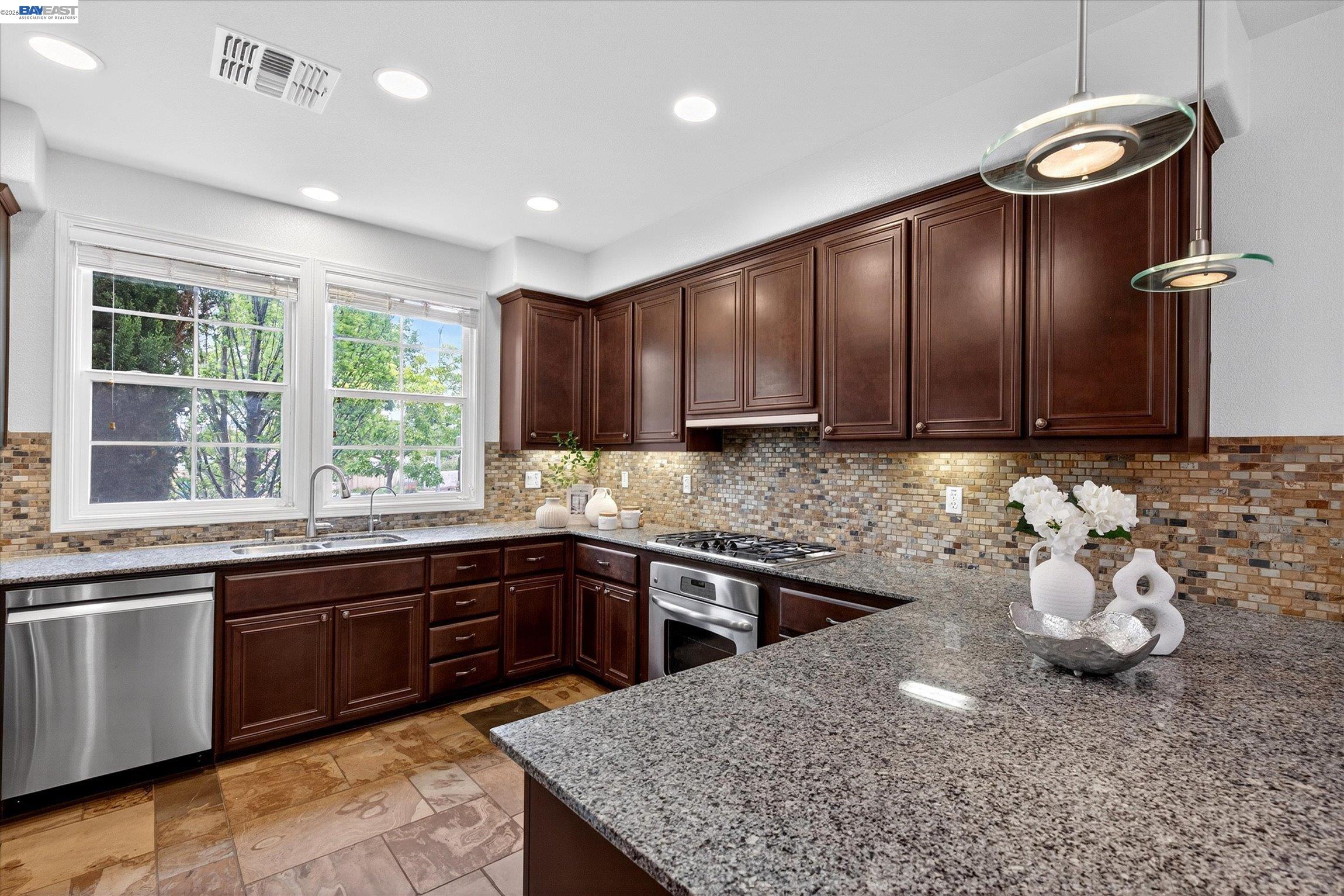 Photo #13: 41130938 Listing: Photo #13