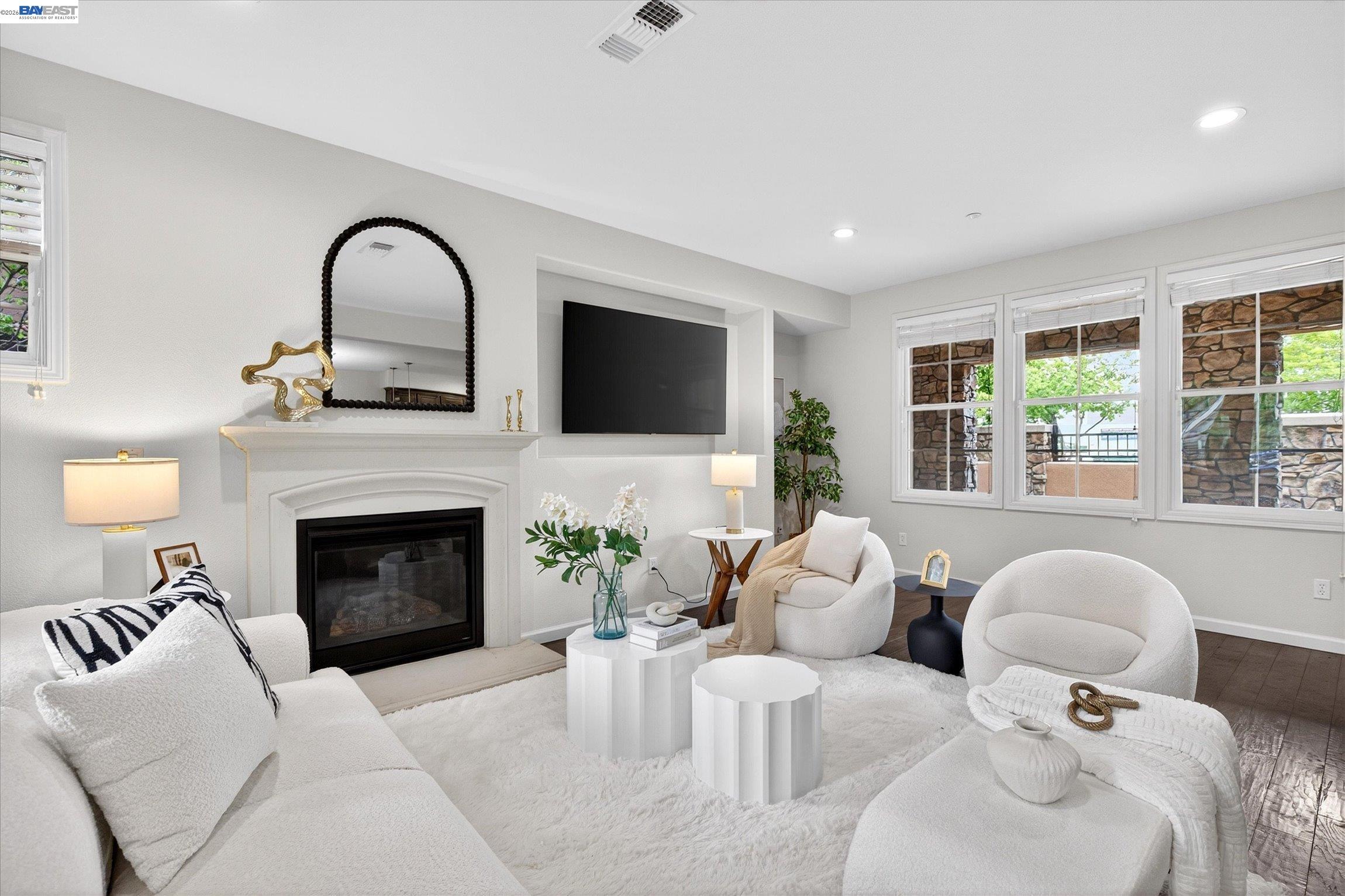 Photo #8: 41130938 Listing: Photo #8