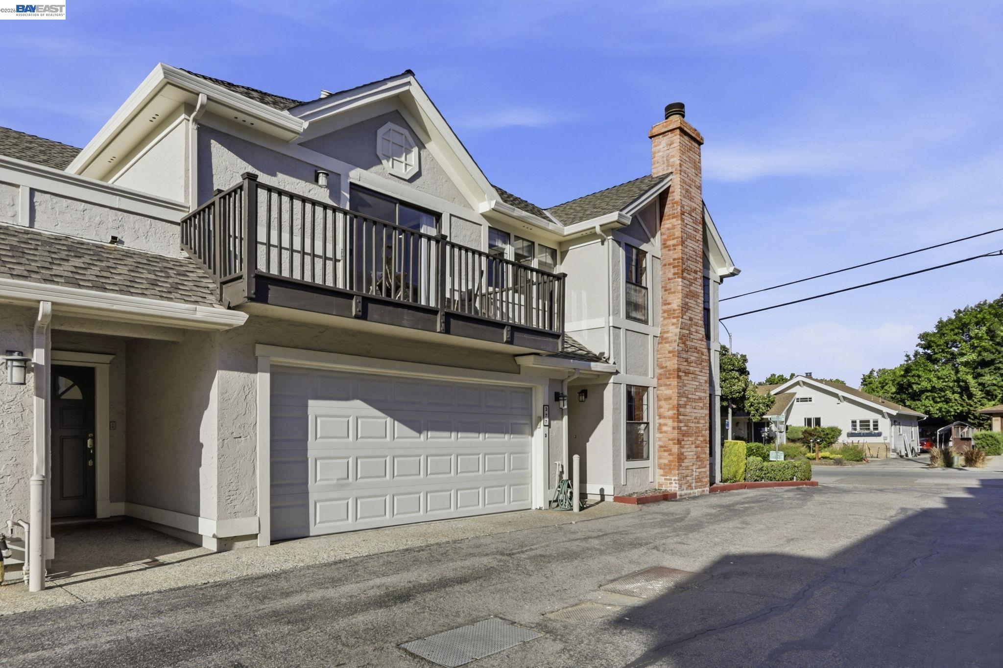 Detail Gallery Image 3 of 46 For 377 S Bernardo Ave, Sunnyvale,  CA 94086 - 2 Beds | 2/1 Baths