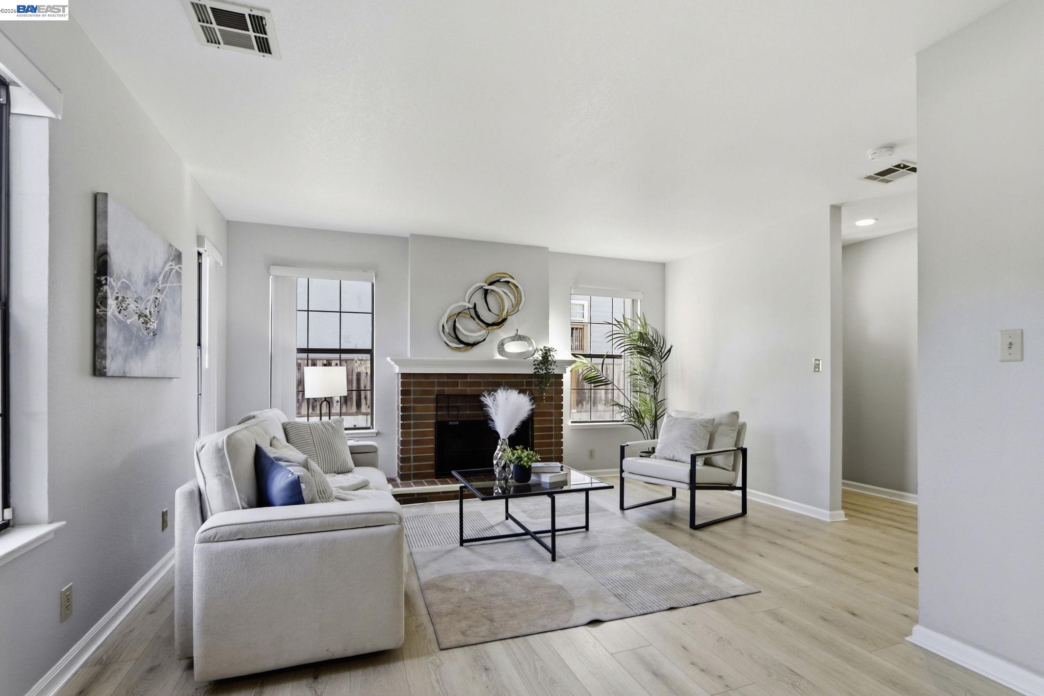 Detail Gallery Image 7 of 46 For 377 S Bernardo Ave, Sunnyvale,  CA 94086 - 2 Beds | 2/1 Baths