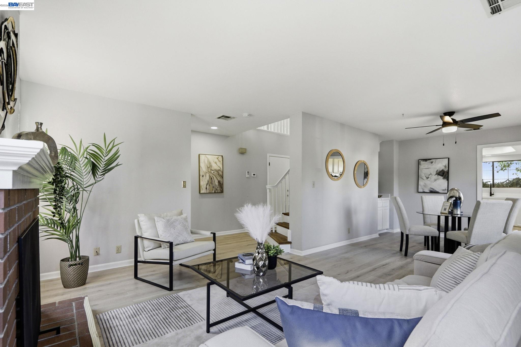 Detail Gallery Image 8 of 46 For 377 S Bernardo Ave, Sunnyvale,  CA 94086 - 2 Beds | 2/1 Baths