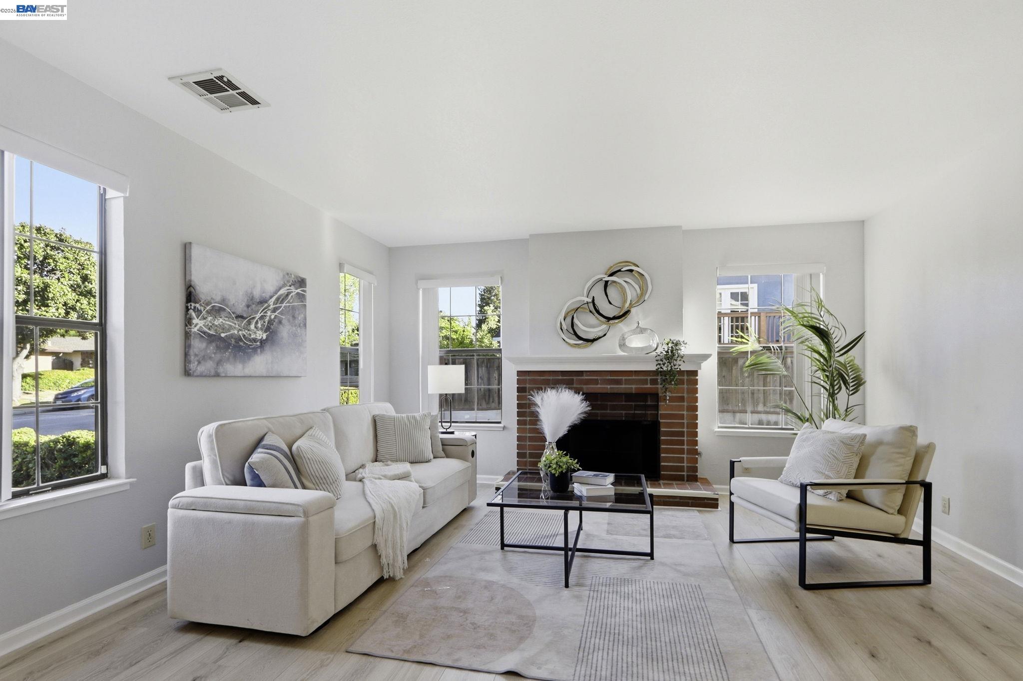 Detail Gallery Image 9 of 46 For 377 S Bernardo Ave, Sunnyvale,  CA 94086 - 2 Beds | 2/1 Baths