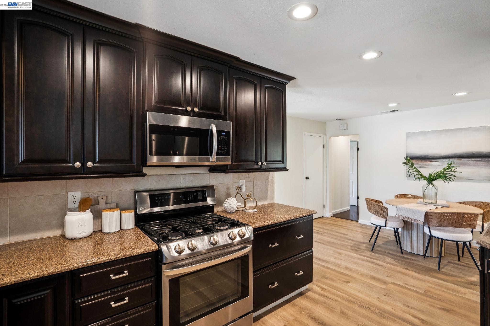 Detail Gallery Image 16 of 56 For 201 Ramon Pl, San Ramon,  CA 94583 - 4 Beds | 2 Baths