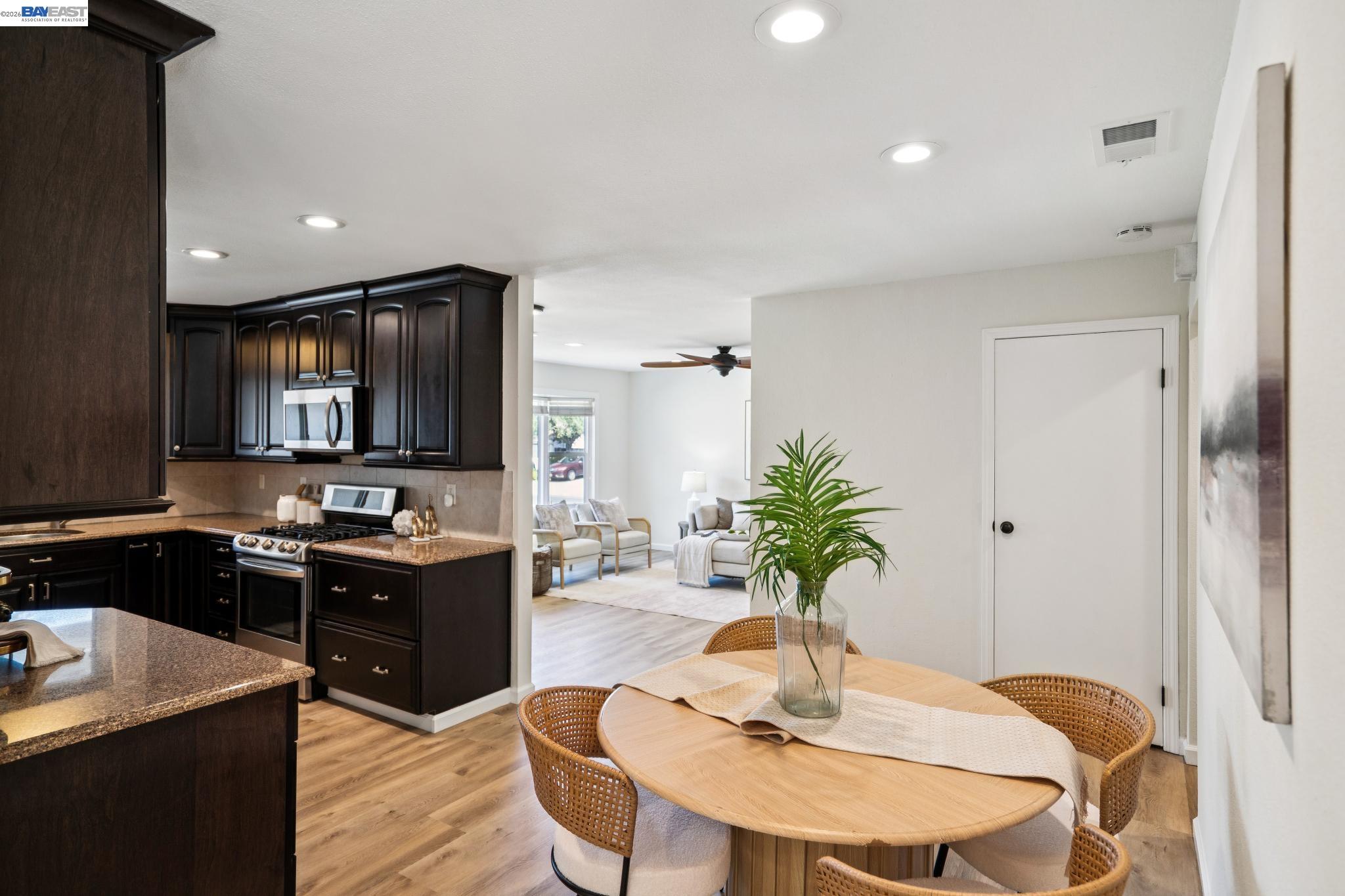 Detail Gallery Image 18 of 56 For 201 Ramon Pl, San Ramon,  CA 94583 - 4 Beds | 2 Baths