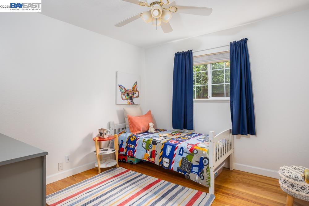 Detail Gallery Image 13 of 20 For 924 Lambaren Ave, Livermore,  CA 94551 - 4 Beds | 2 Baths