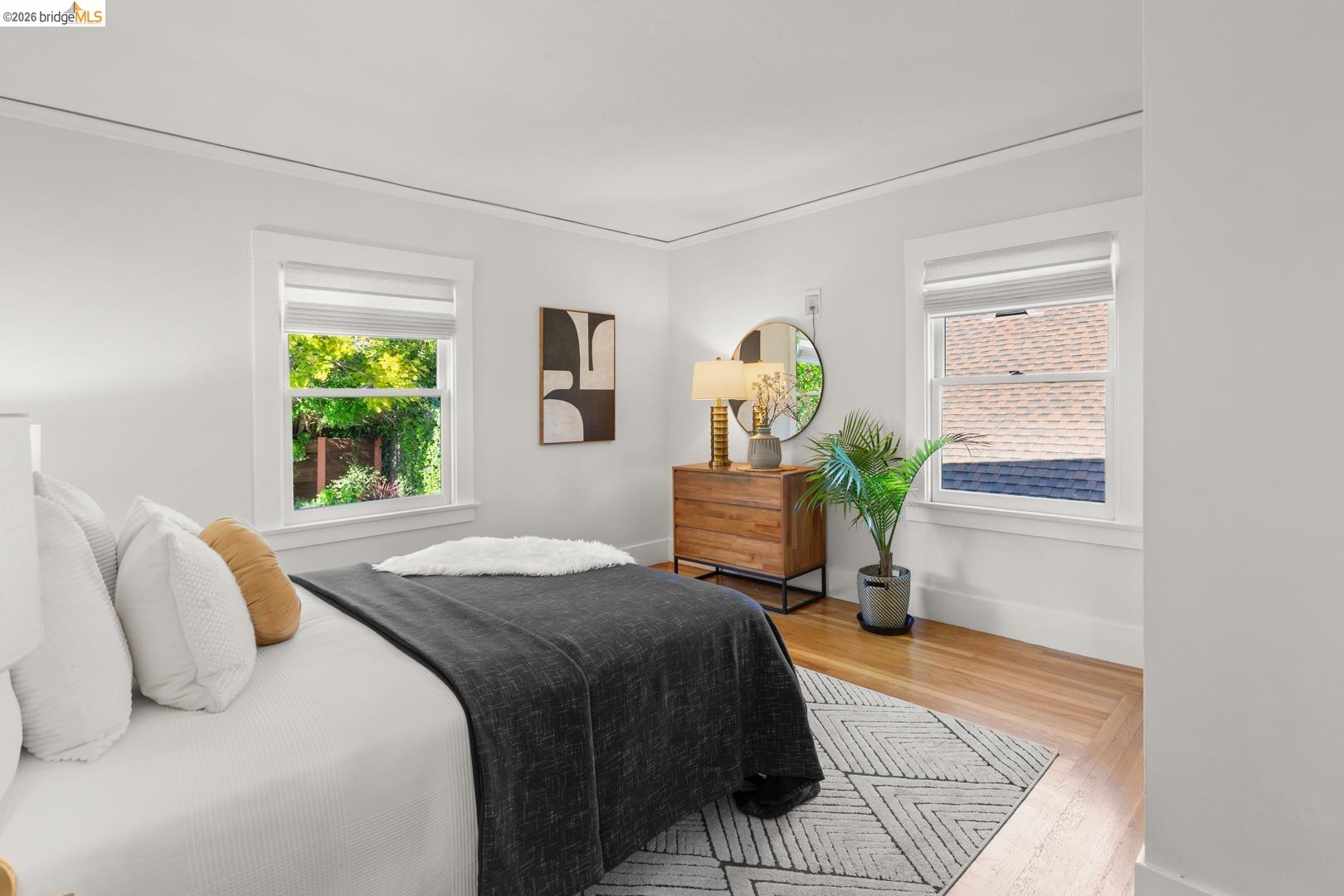 Detail Gallery Image 23 of 38 For 2031 Los Angeles Ave, Berkeley,  CA 94707 - 3 Beds | 1/1 Baths