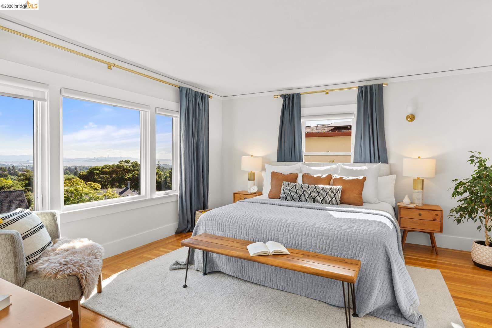 Detail Gallery Image 26 of 38 For 2031 Los Angeles Ave, Berkeley,  CA 94707 - 3 Beds | 1/1 Baths