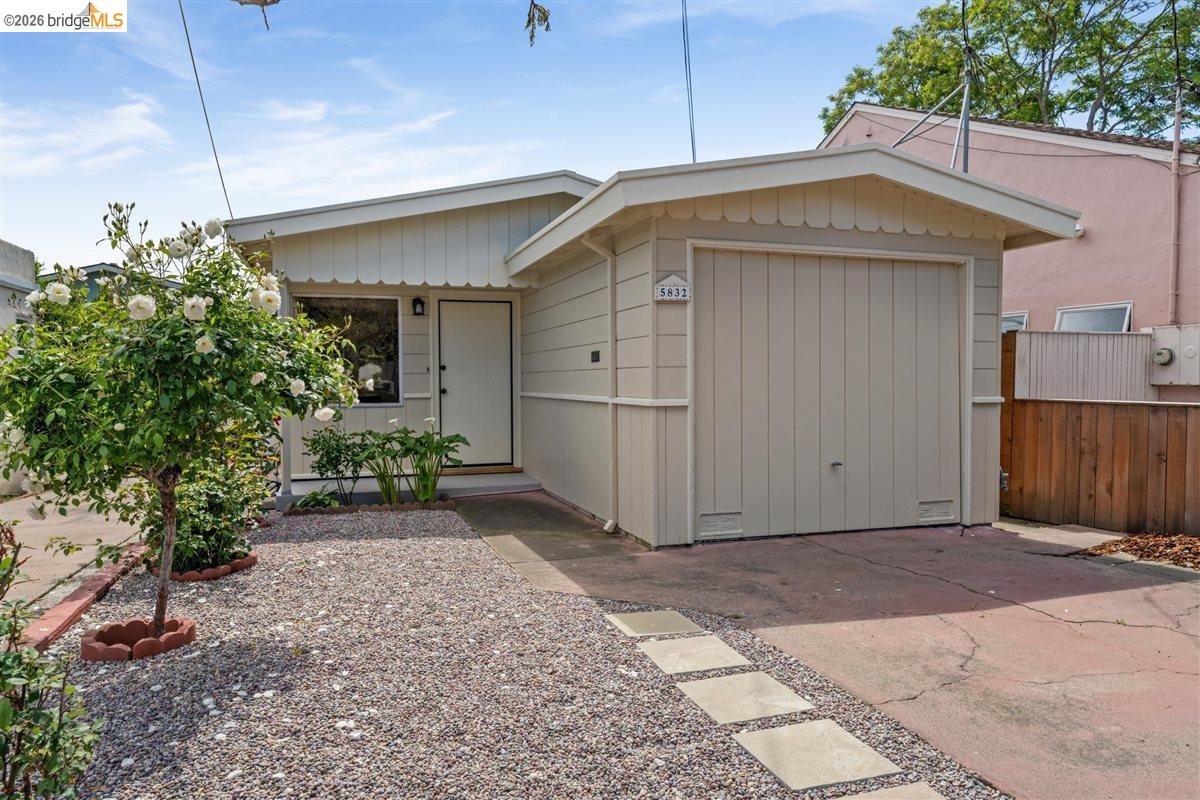 Detail Gallery Image 2 of 27 For 5832 San Jose Ave, Richmond,  CA 94804 - 3 Beds | 1 Baths