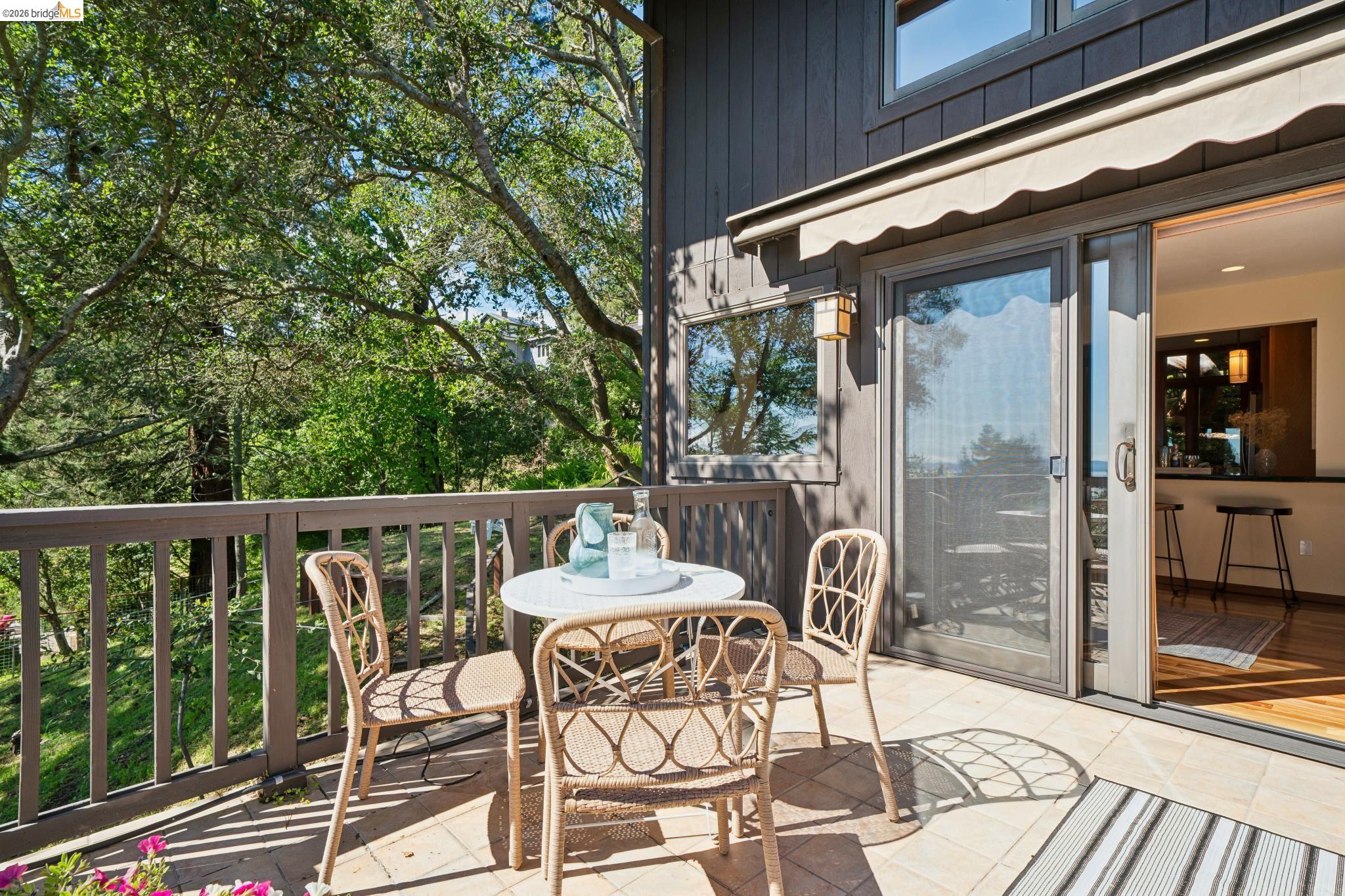 Detail Gallery Image 15 of 53 For 1183 Keeler Ave, Berkeley,  CA 94708 - 2 Beds | 1/1 Baths