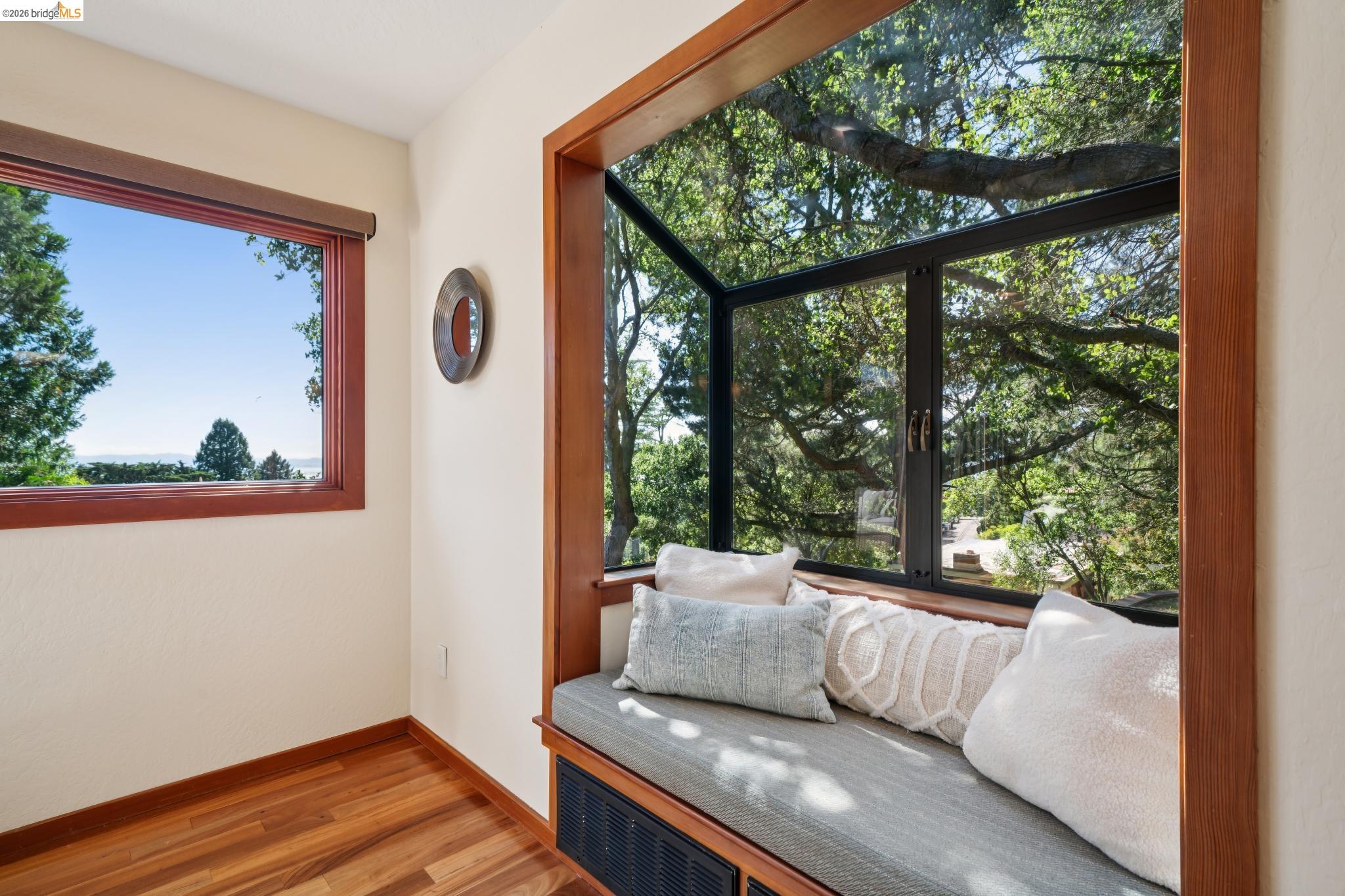 Detail Gallery Image 18 of 53 For 1183 Keeler Ave, Berkeley,  CA 94708 - 2 Beds | 1/1 Baths
