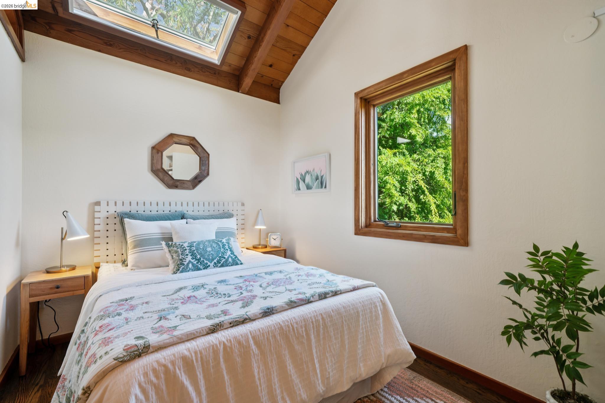 Detail Gallery Image 39 of 53 For 1183 Keeler Ave, Berkeley,  CA 94708 - 2 Beds | 1/1 Baths