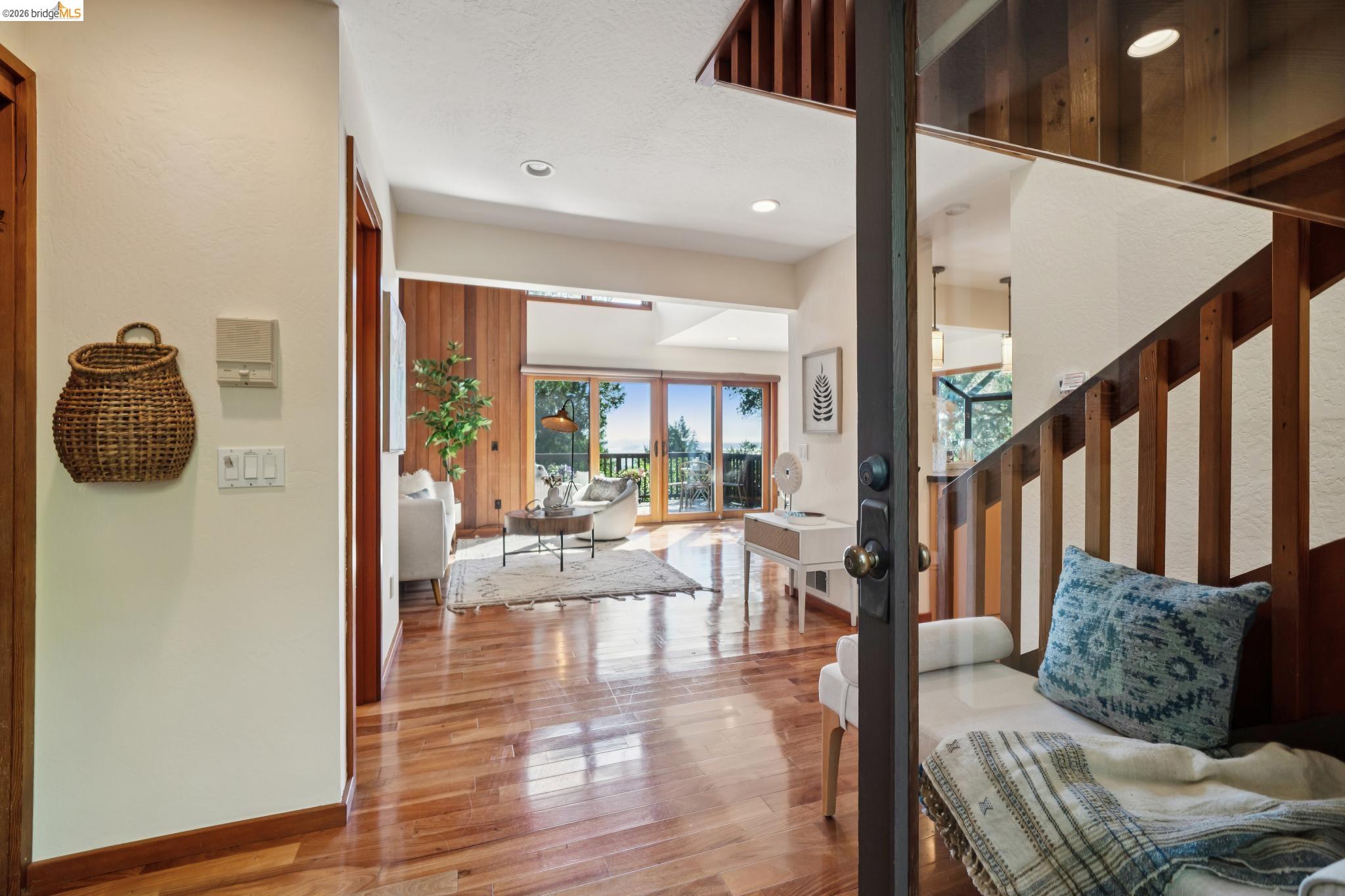 Detail Gallery Image 6 of 53 For 1183 Keeler Ave, Berkeley,  CA 94708 - 2 Beds | 1/1 Baths