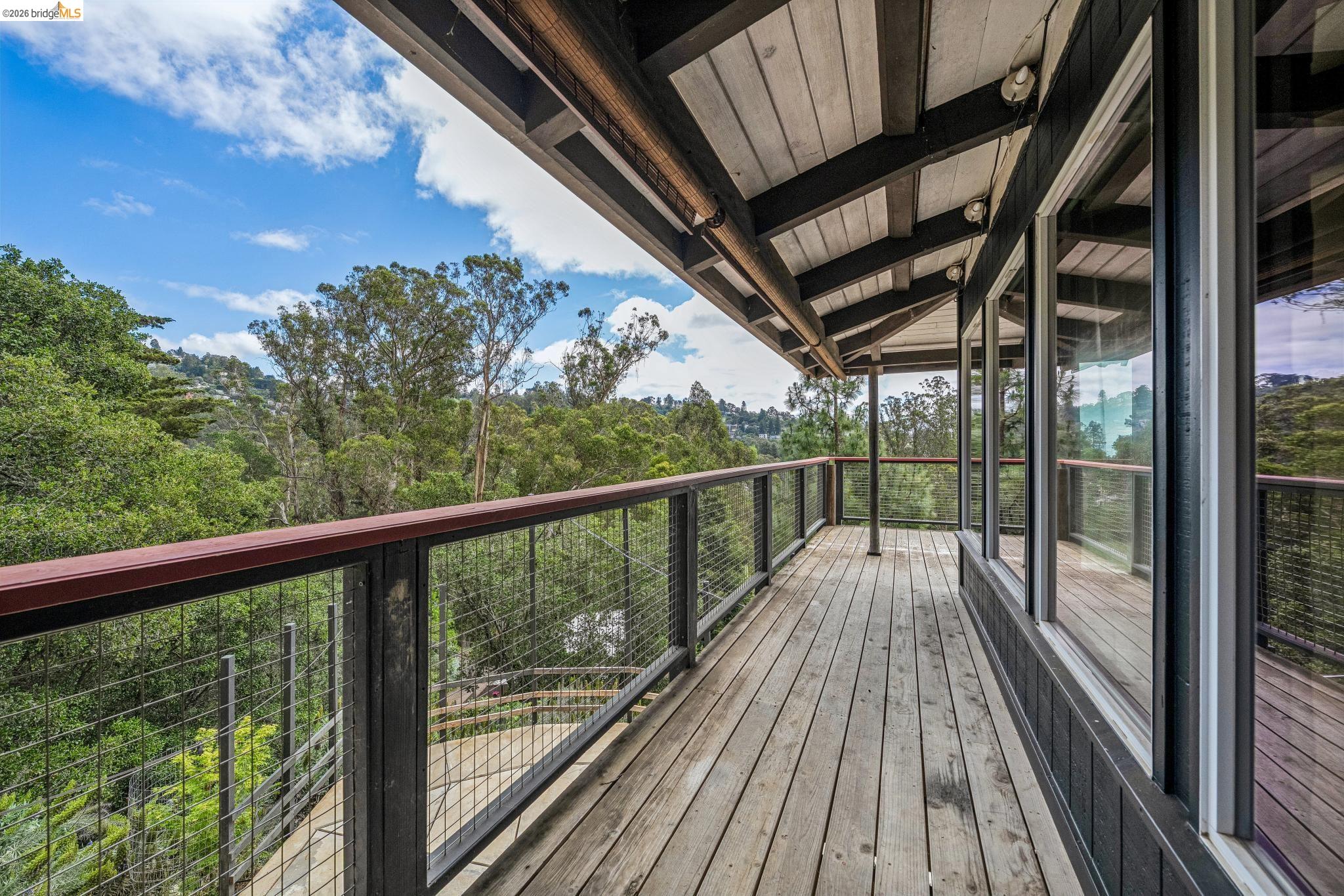 Detail Gallery Image 36 of 99 For 6383 Valley View Rd, Oakland,  CA 94611 - 4 Beds | 2/1 Baths