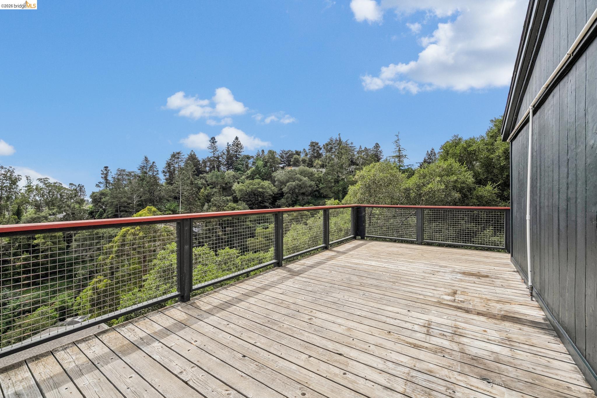 Detail Gallery Image 38 of 99 For 6383 Valley View Rd, Oakland,  CA 94611 - 4 Beds | 2/1 Baths