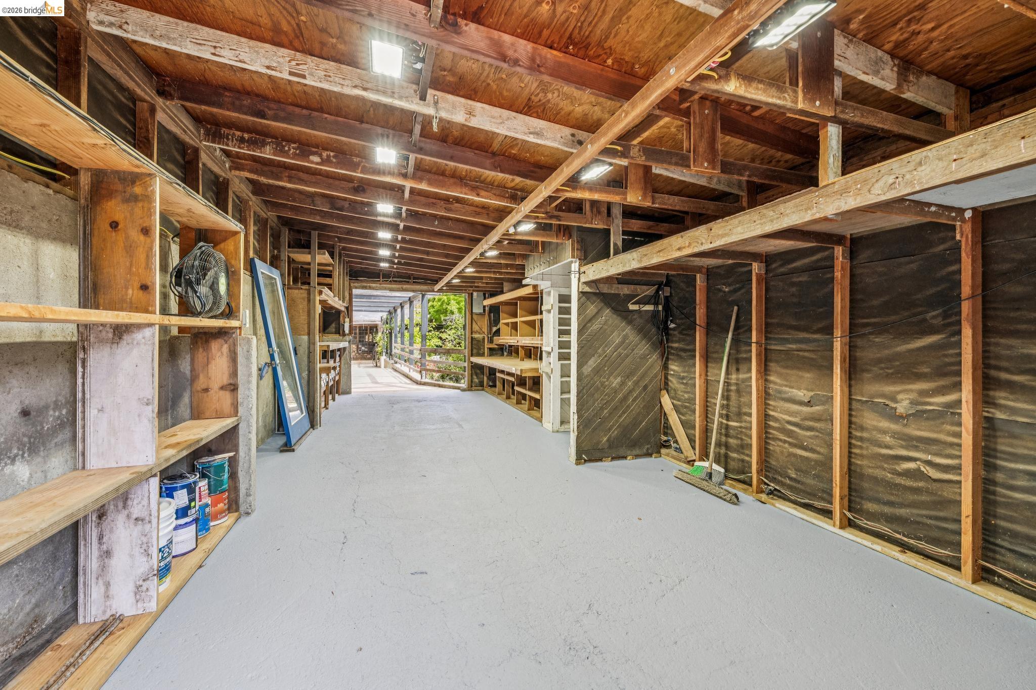 Detail Gallery Image 54 of 99 For 6383 Valley View Rd, Oakland,  CA 94611 - 4 Beds | 2/1 Baths