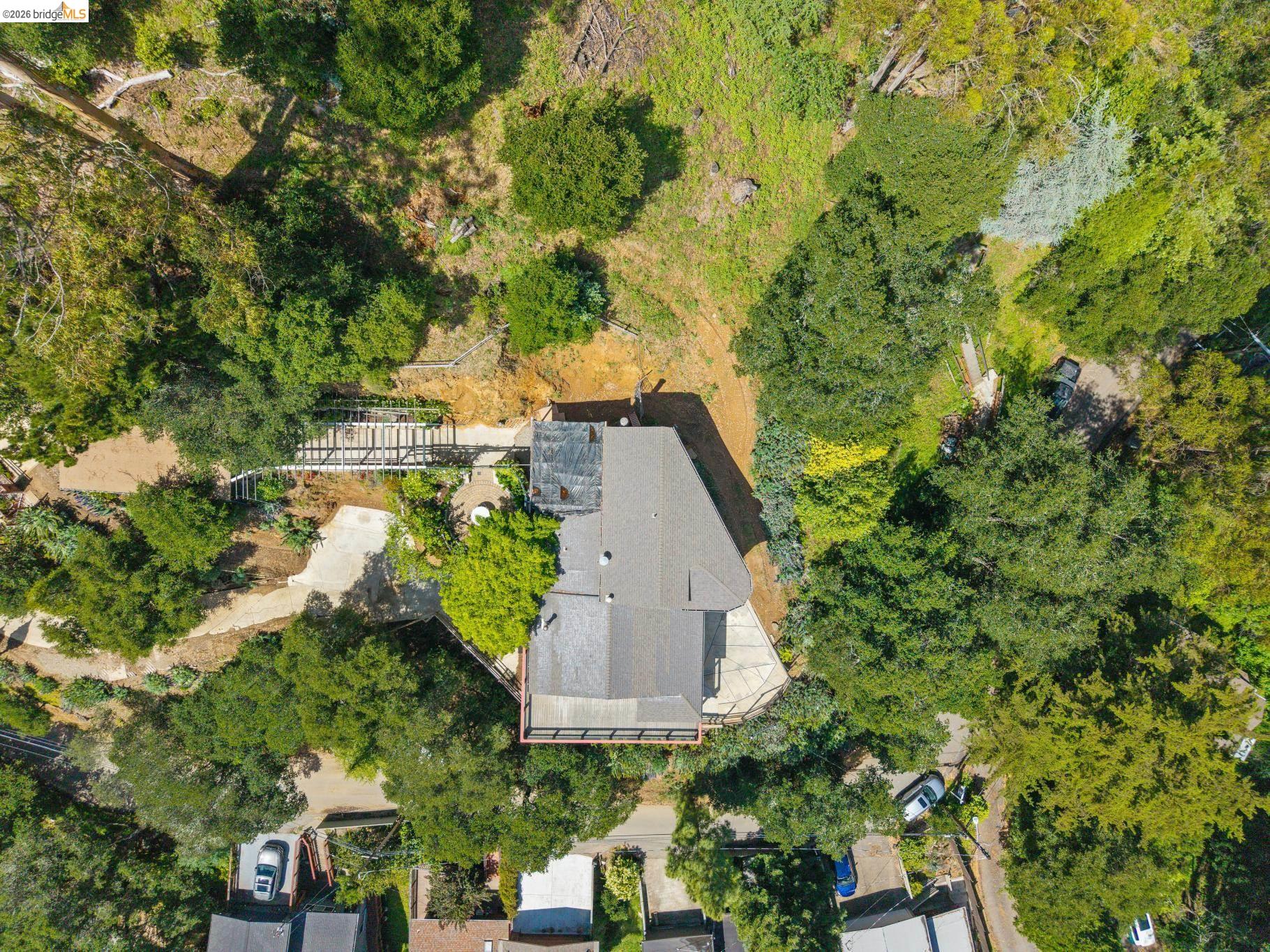 Detail Gallery Image 90 of 99 For 6383 Valley View Rd, Oakland,  CA 94611 - 4 Beds | 2/1 Baths