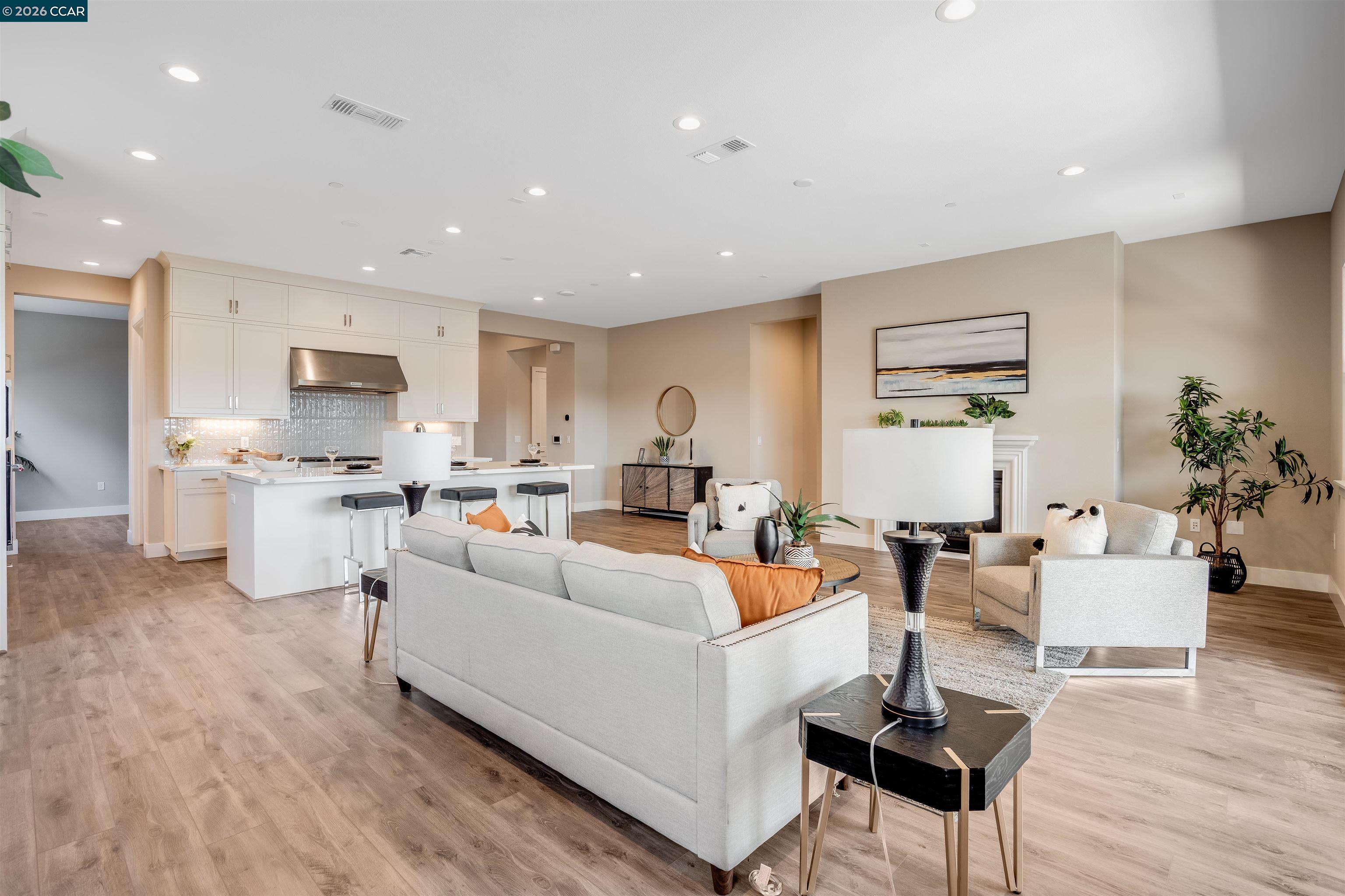 Detail Gallery Image 10 of 42 For 3086 Phoenix Avenue, Tracy,  CA 95377 - 3 Beds | 2/1 Baths