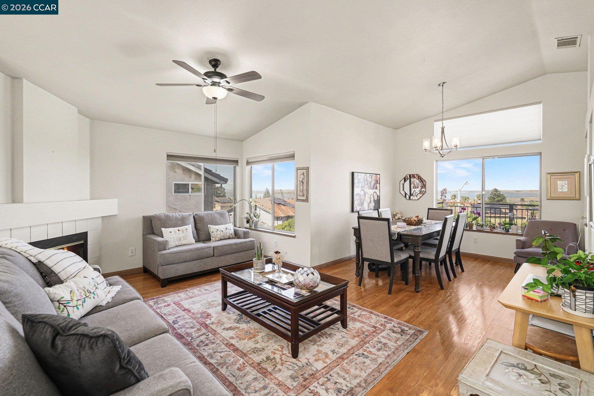 Detail Gallery Image 11 of 36 For 832 Steffa St, Bay Point,  CA 94565 - 4 Beds | 2/1 Baths