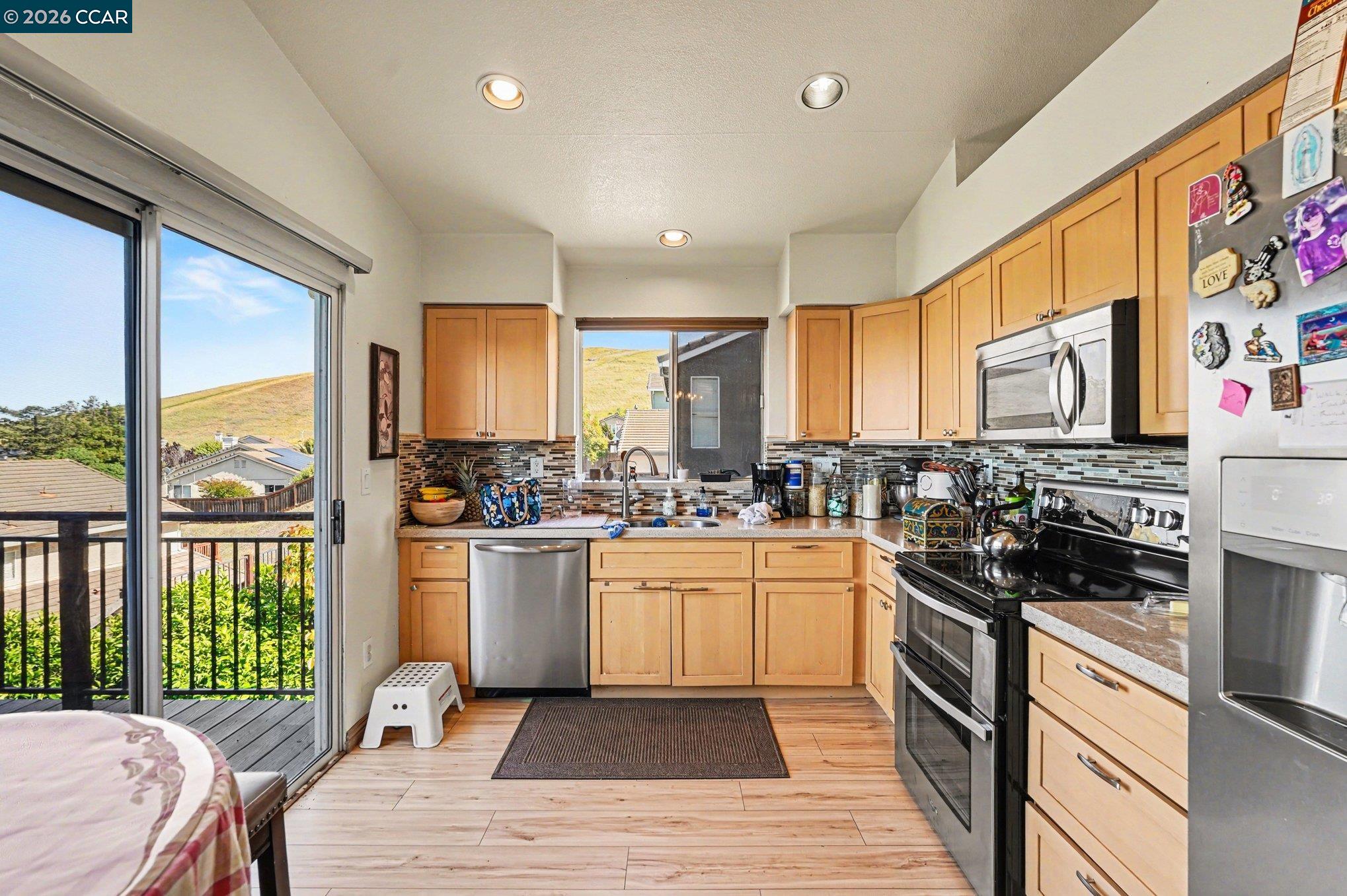 Detail Gallery Image 14 of 36 For 832 Steffa St, Bay Point,  CA 94565 - 4 Beds | 2/1 Baths