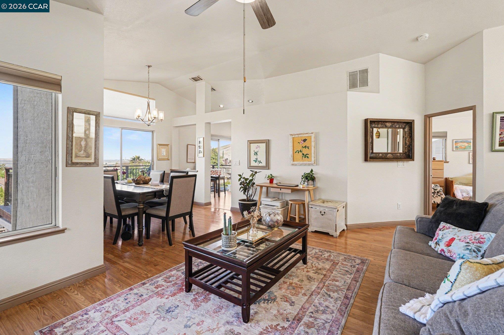 Detail Gallery Image 9 of 36 For 832 Steffa St, Bay Point,  CA 94565 - 4 Beds | 2/1 Baths