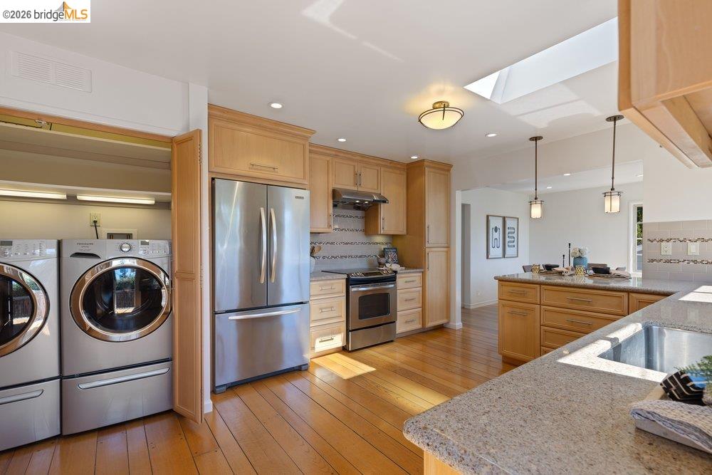 Detail Gallery Image 23 of 61 For 84 Templar Place, Oakland,  CA 94618 - 3 Beds | 2 Baths