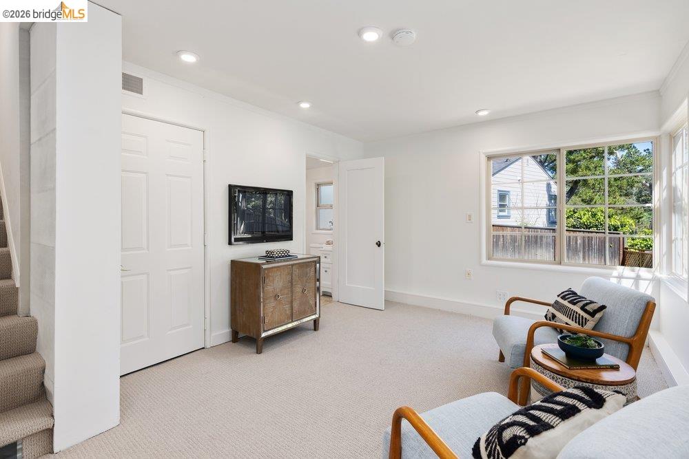 Detail Gallery Image 37 of 61 For 84 Templar Place, Oakland,  CA 94618 - 3 Beds | 2 Baths