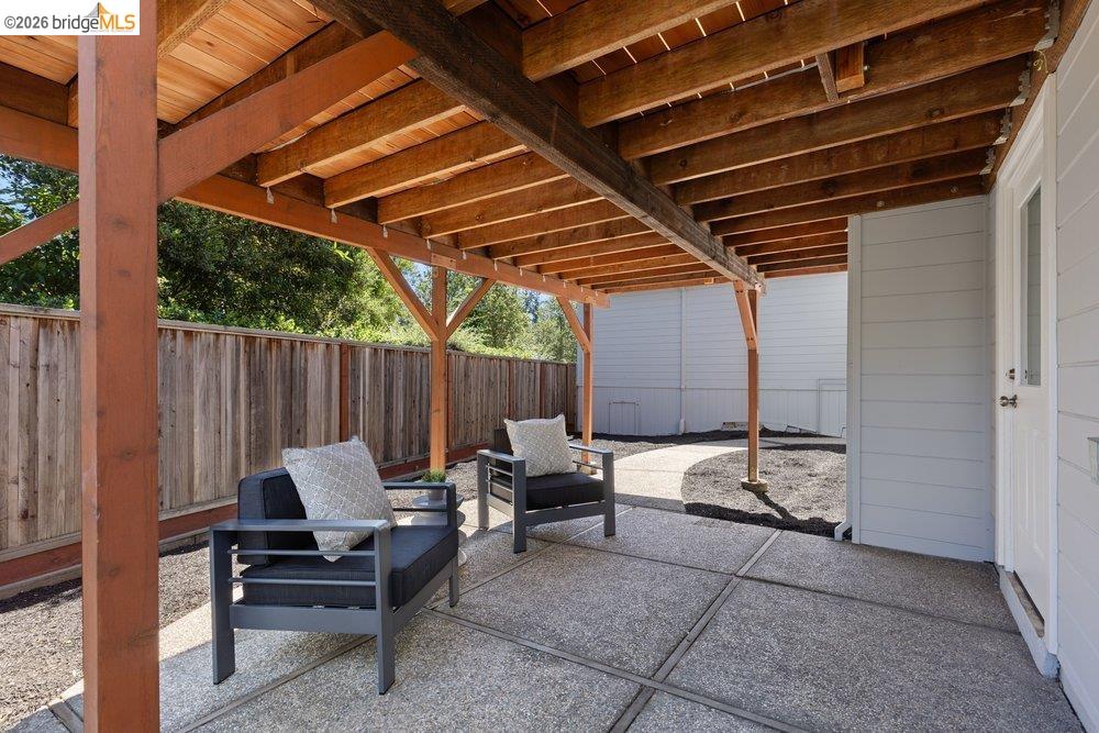 Detail Gallery Image 50 of 61 For 84 Templar Place, Oakland,  CA 94618 - 3 Beds | 2 Baths