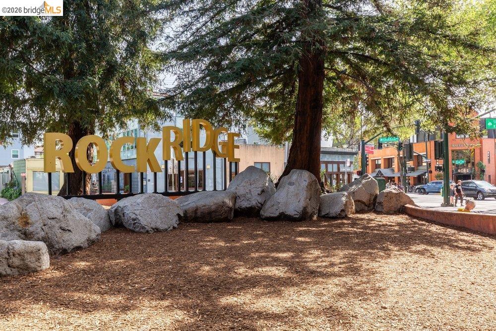 Detail Gallery Image 55 of 61 For 84 Templar Place, Oakland,  CA 94618 - 3 Beds | 2 Baths