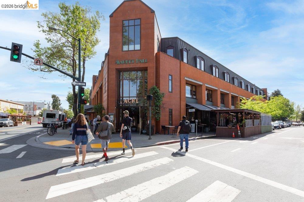 Detail Gallery Image 57 of 61 For 84 Templar Place, Oakland,  CA 94618 - 3 Beds | 2 Baths