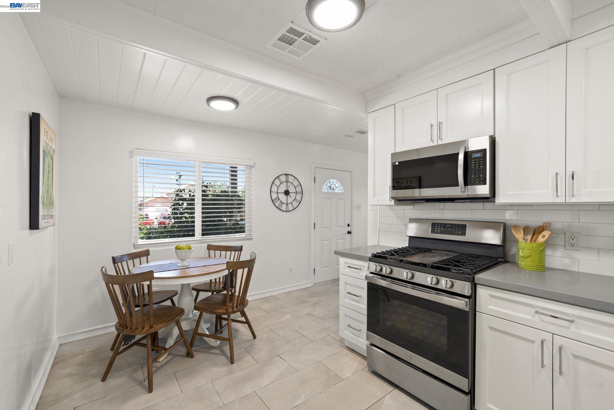 Detail Gallery Image 10 of 58 For 167 Peninsula Road, Bay Point,  CA 94565 - 3 Beds | 2 Baths