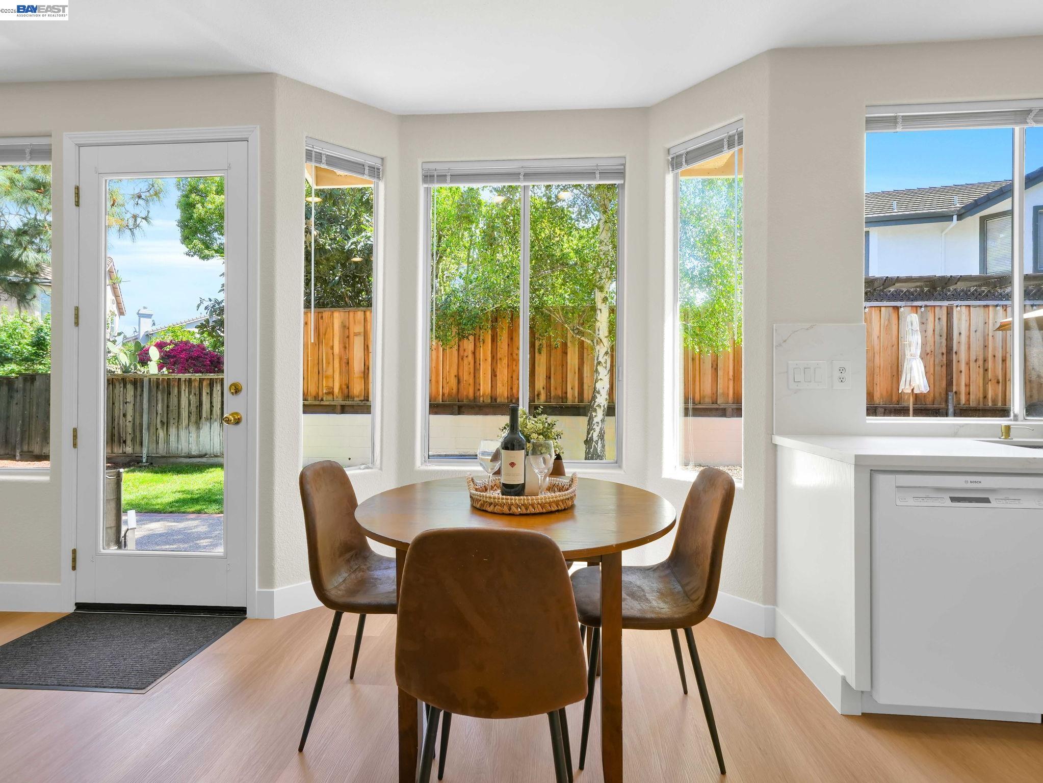 Detail Gallery Image 11 of 51 For 36270 Enfield Dr, Newark,  CA 94560 - 4 Beds | 3 Baths