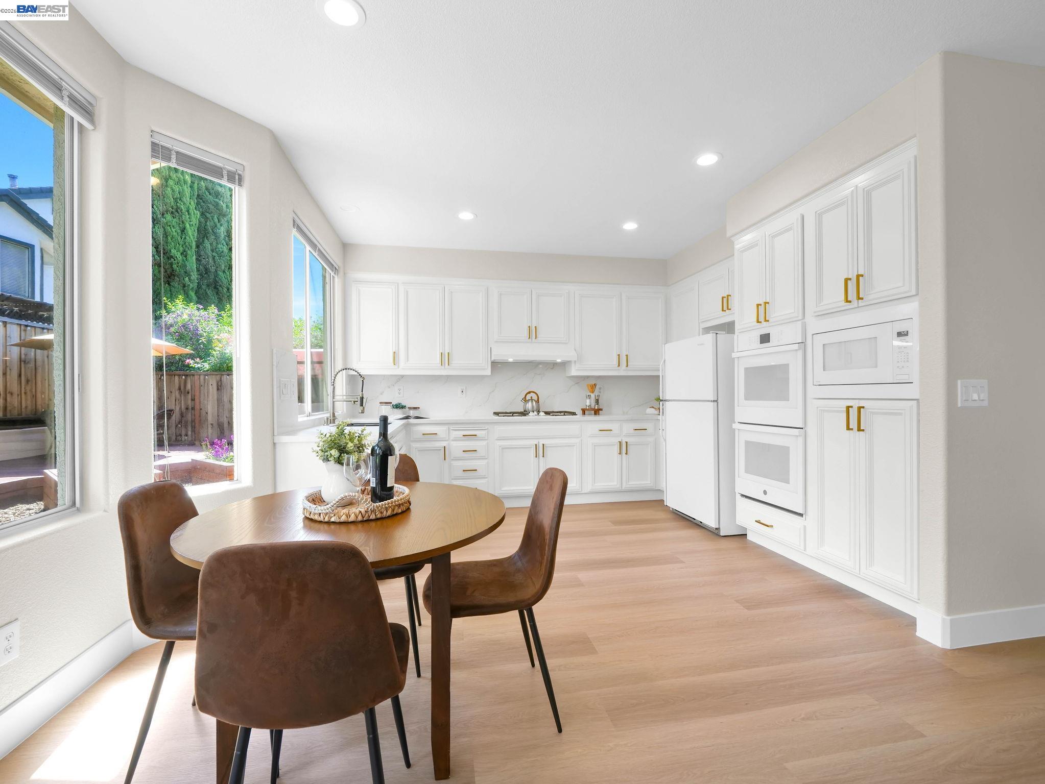 Detail Gallery Image 12 of 51 For 36270 Enfield Dr, Newark,  CA 94560 - 4 Beds | 3 Baths