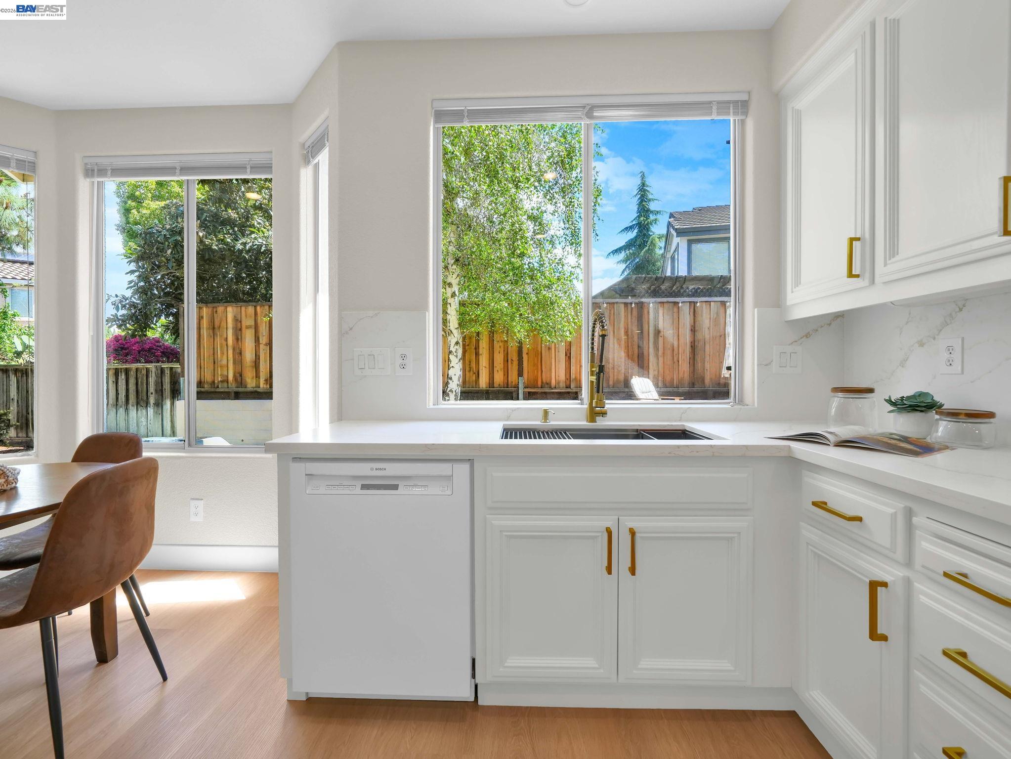 Detail Gallery Image 9 of 51 For 36270 Enfield Dr, Newark,  CA 94560 - 4 Beds | 3 Baths