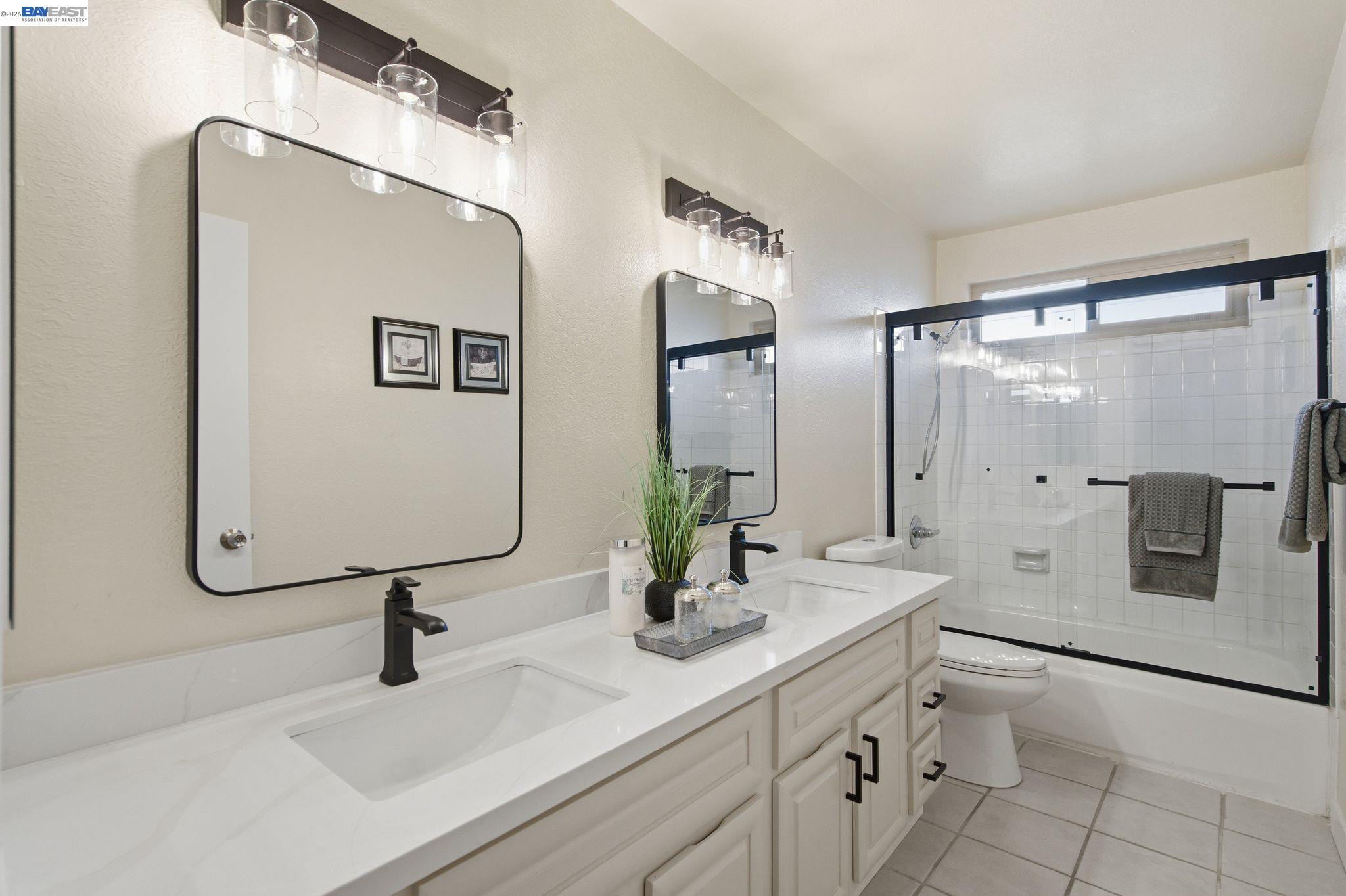Detail Gallery Image 23 of 56 For 27966 El Portal Dr, Hayward,  CA 94542 - 4 Beds | 2/1 Baths