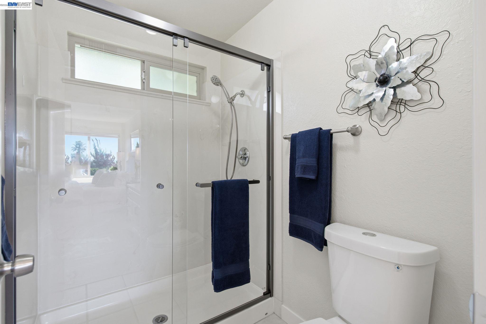 Detail Gallery Image 39 of 56 For 27966 El Portal Dr, Hayward,  CA 94542 - 4 Beds | 2/1 Baths