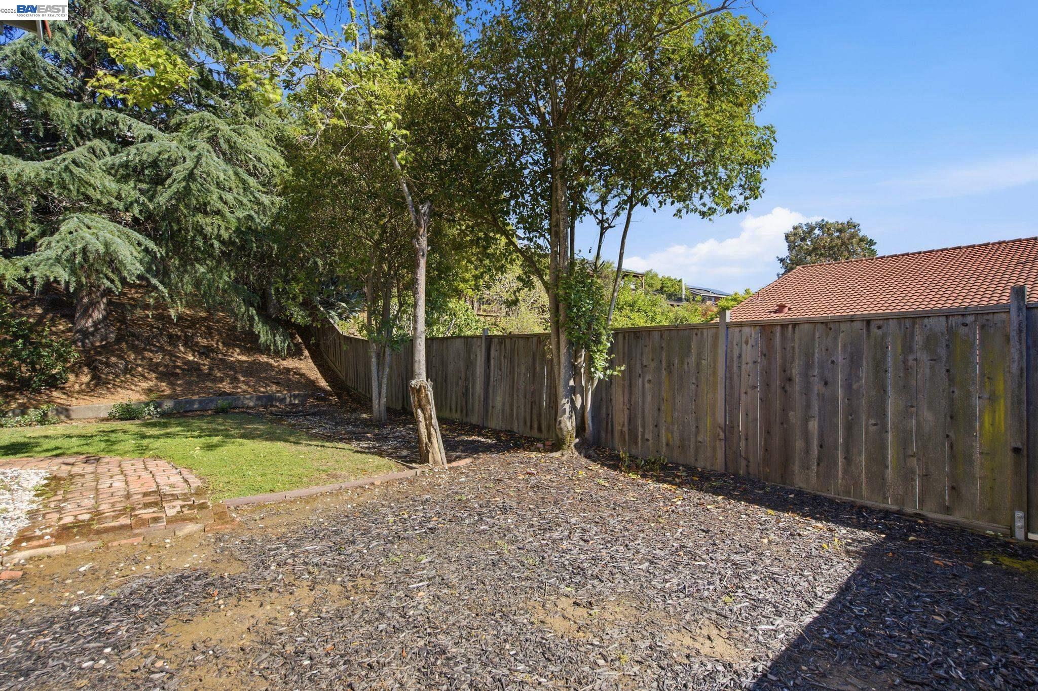 Detail Gallery Image 46 of 56 For 27966 El Portal Dr, Hayward,  CA 94542 - 4 Beds | 2/1 Baths