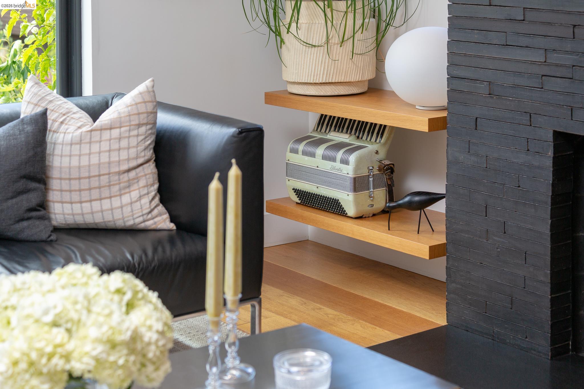 Detail Gallery Image 15 of 50 For 2155 Emerson Street, Berkeley,  CA 94705 - 2 Beds | 1 Baths