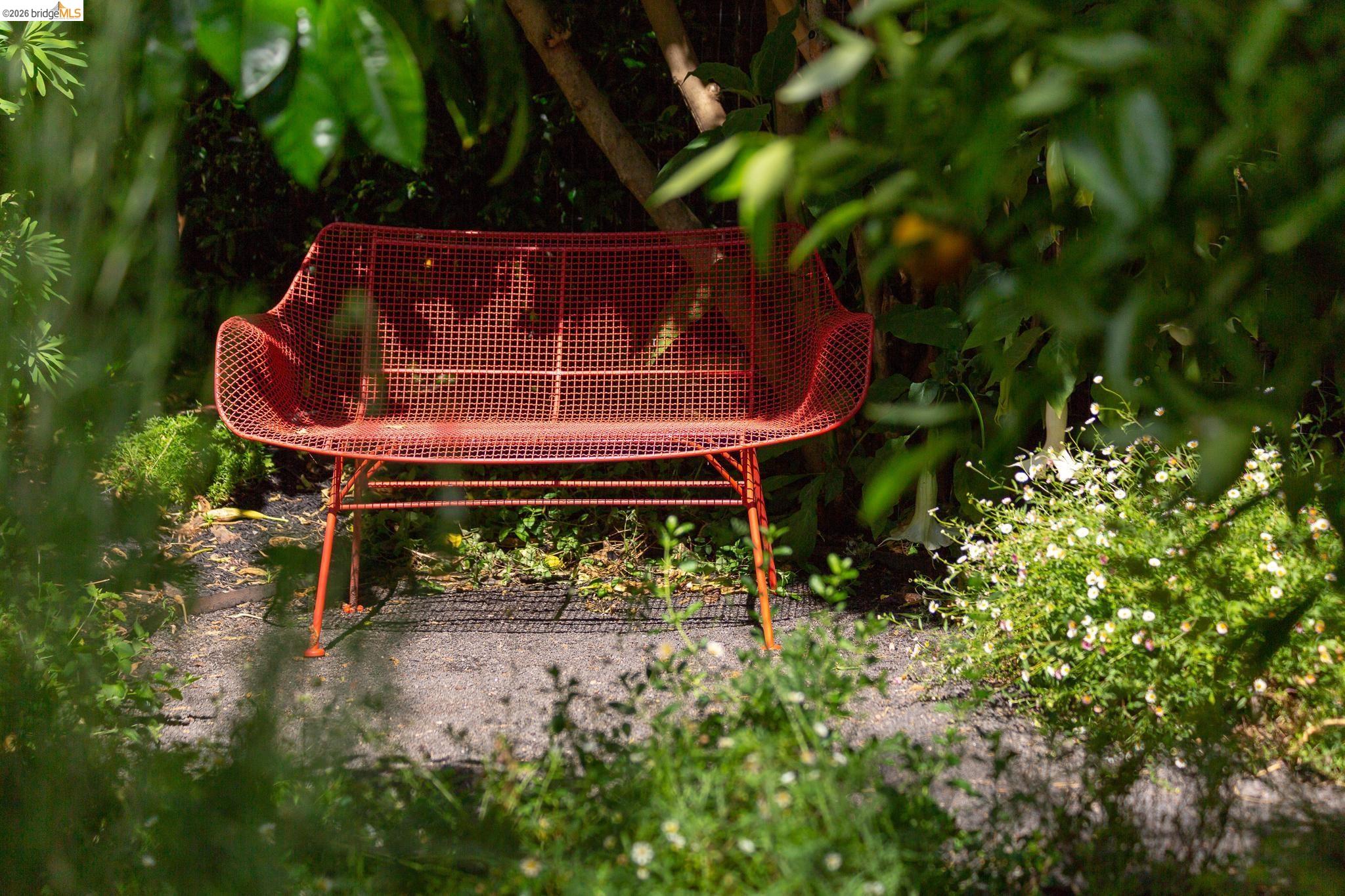 Detail Gallery Image 41 of 50 For 2155 Emerson Street, Berkeley,  CA 94705 - 2 Beds | 1 Baths