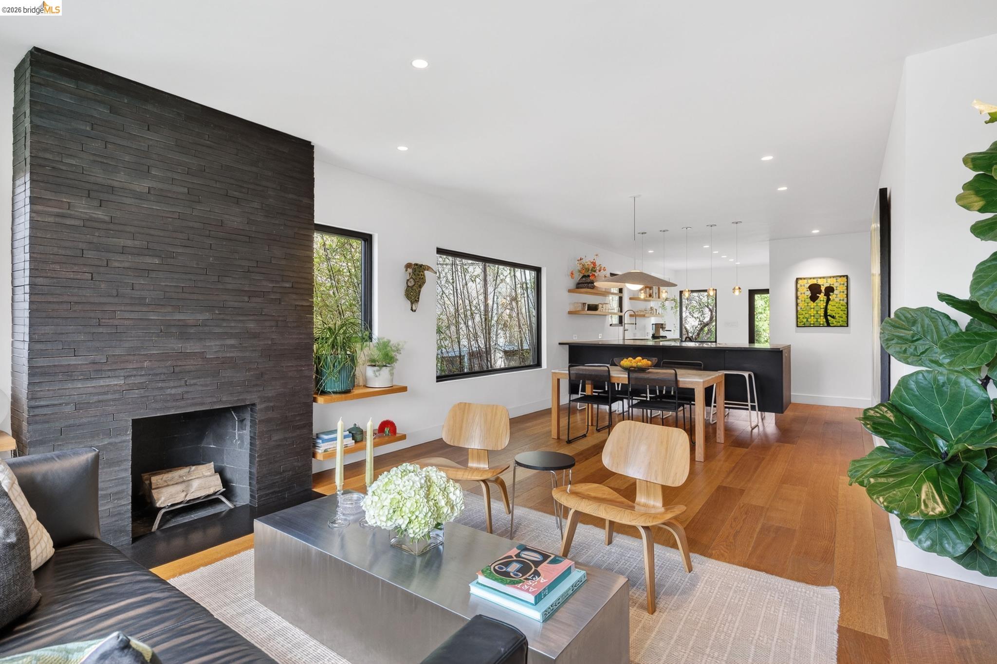 Detail Gallery Image 7 of 50 For 2155 Emerson Street, Berkeley,  CA 94705 - 2 Beds | 1 Baths