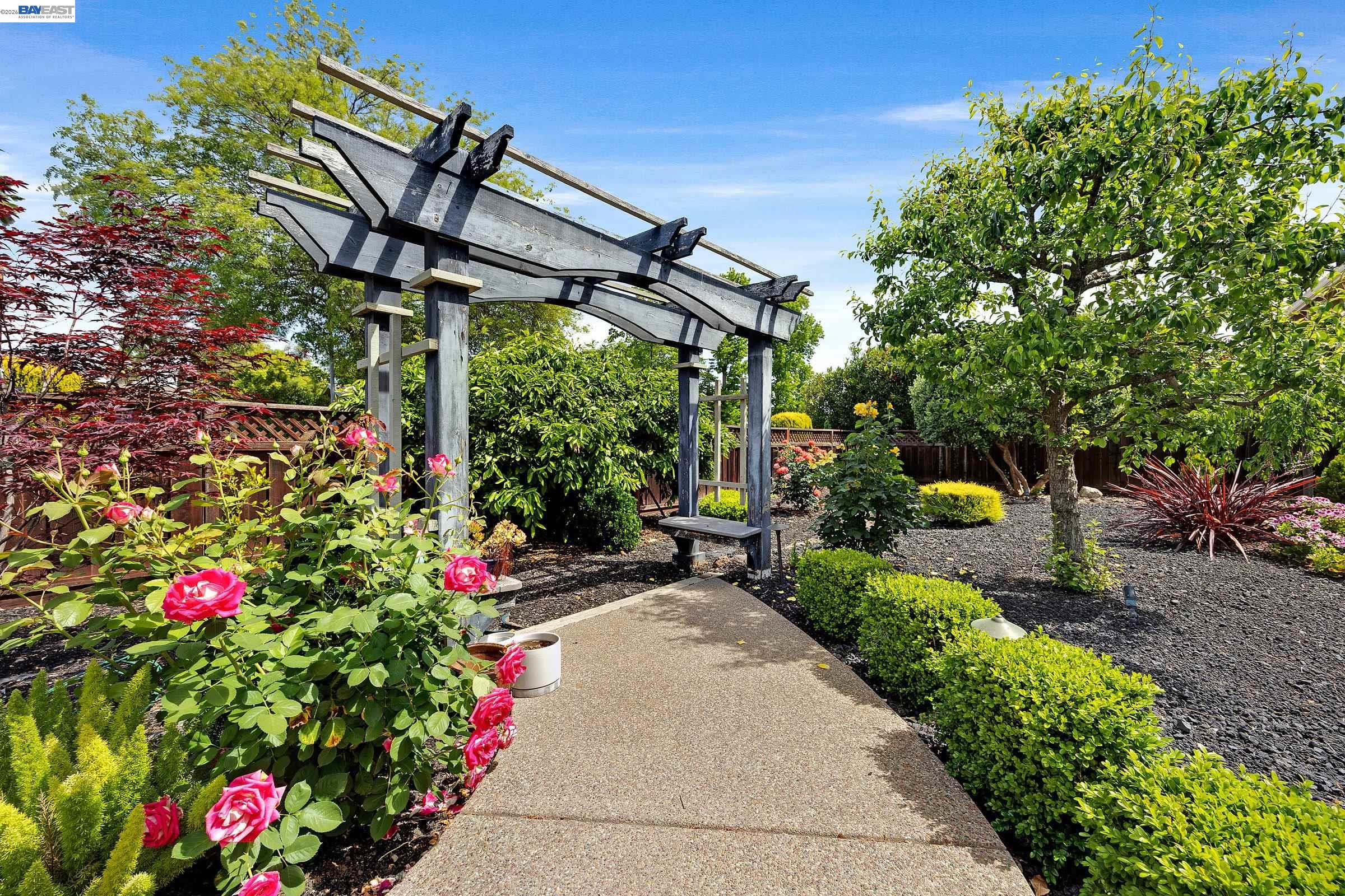 Detail Gallery Image 38 of 50 For 1926 Neptune Rd, Livermore,  CA 94550 - 5 Beds | 2 Baths