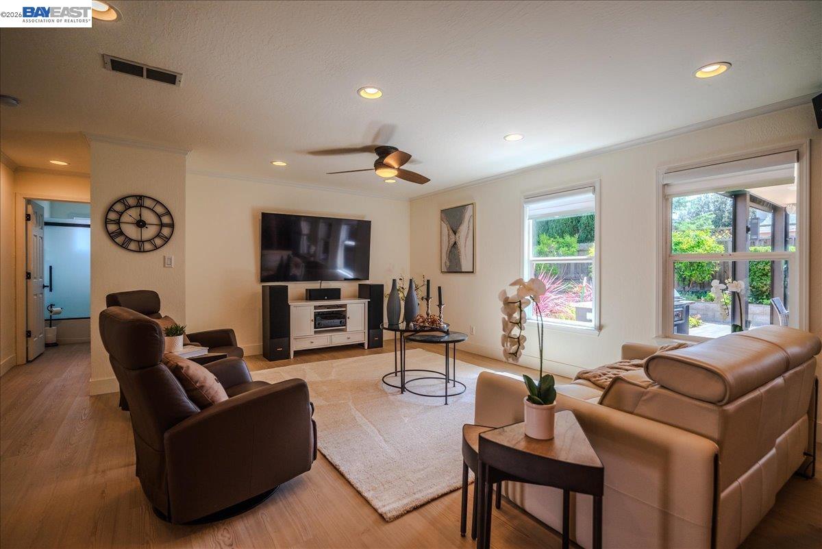 Detail Gallery Image 16 of 63 For 4767 Lantana Ave, Livermore,  CA 94551 - 4 Beds | 4 Baths